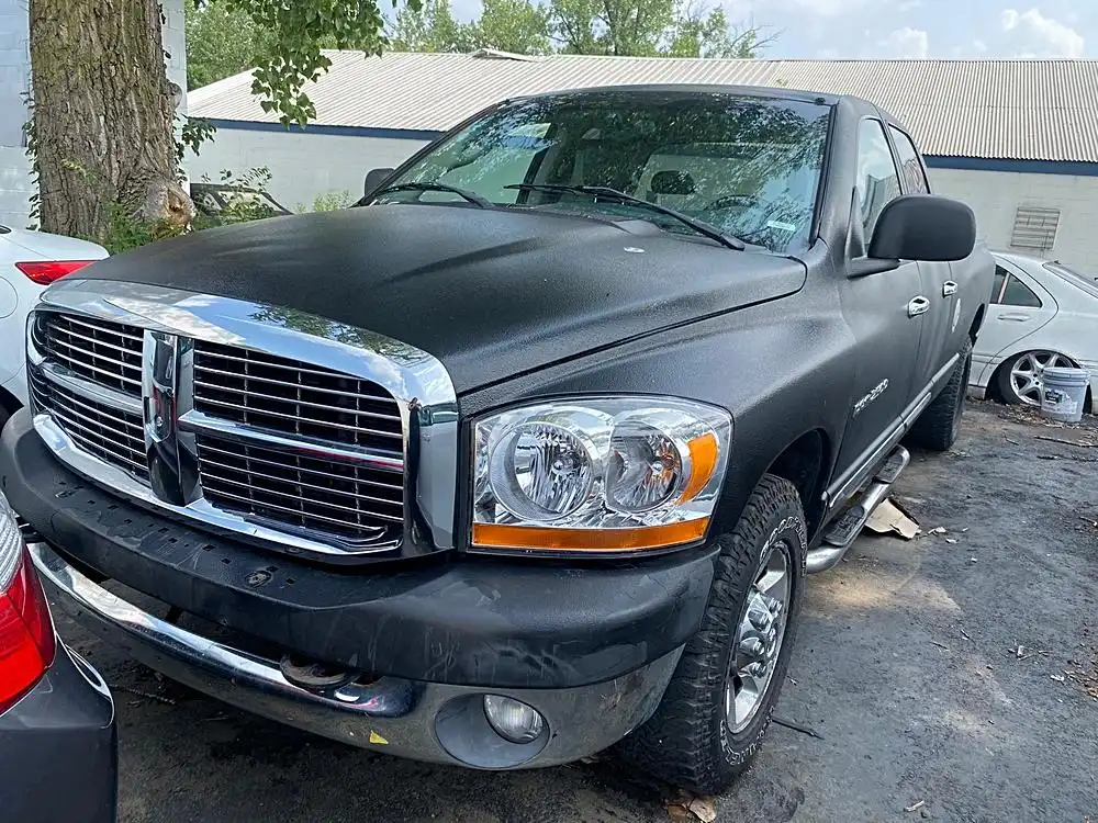 2006 Dodge Ram SLT Quad Cab SWB's photo