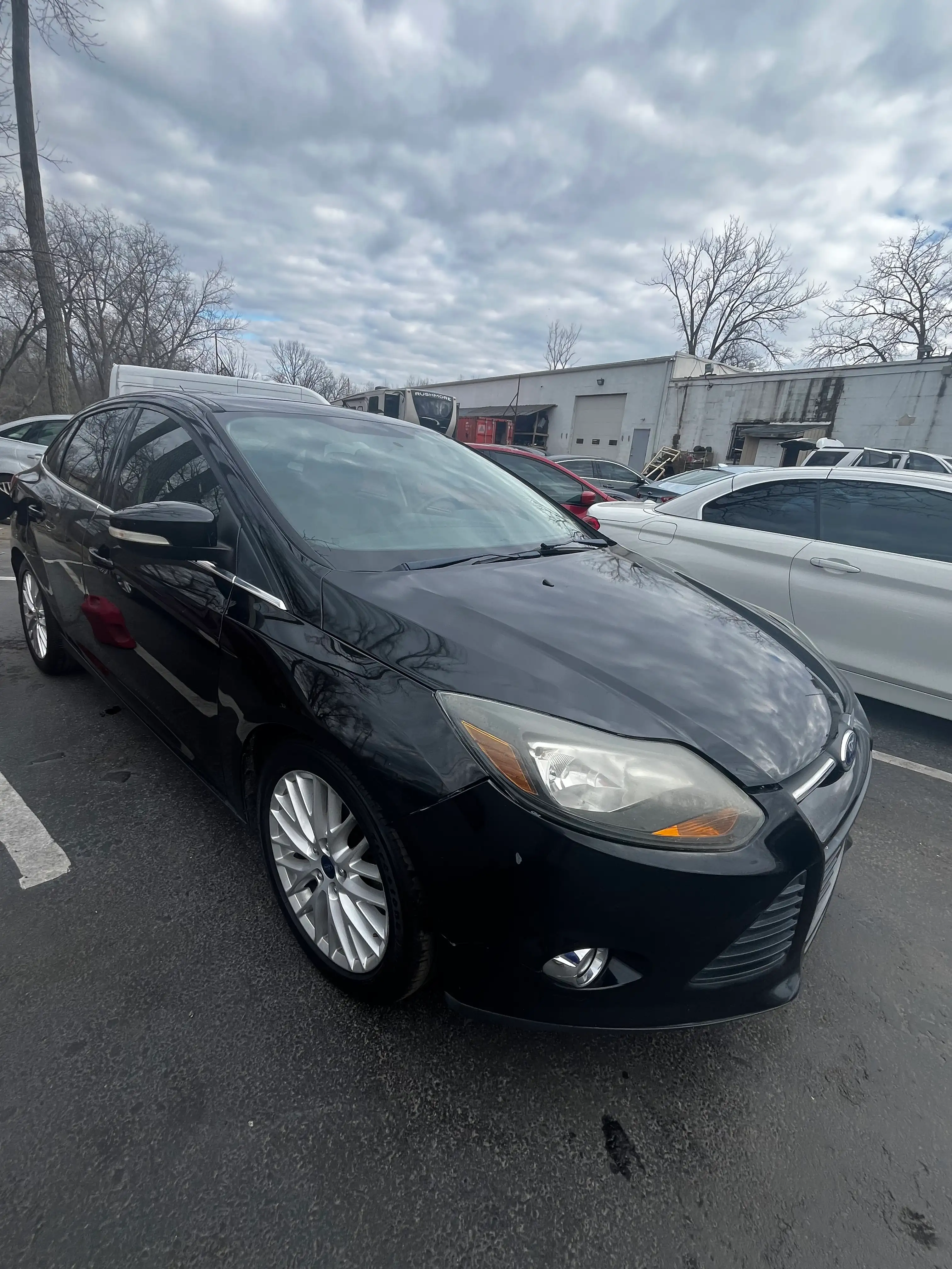 2014 Ford Focus Sedan Titanium's photo