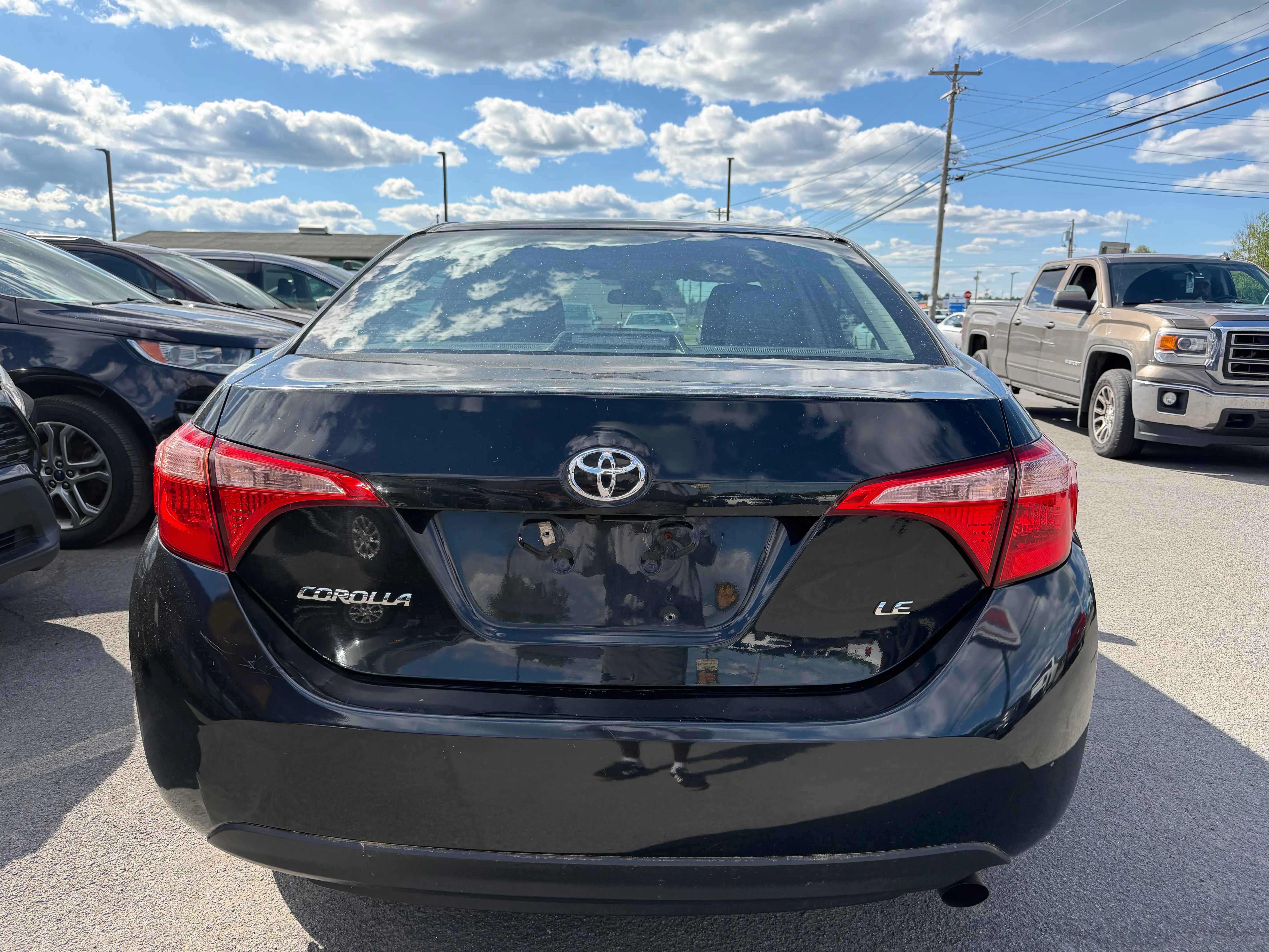 2018 Toyota Corolla LE AT photo 4