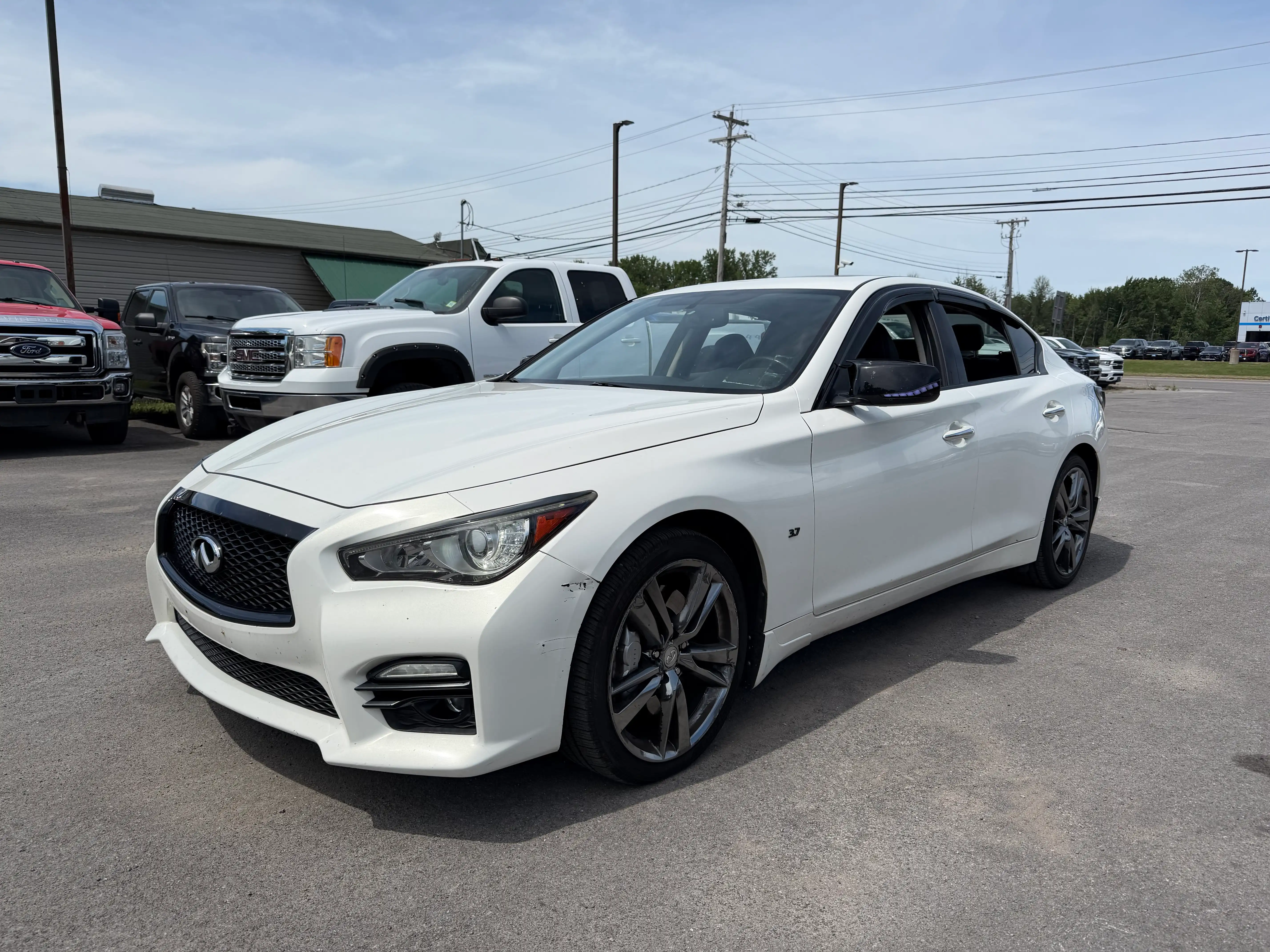 2014 INFINITI Q50's photo