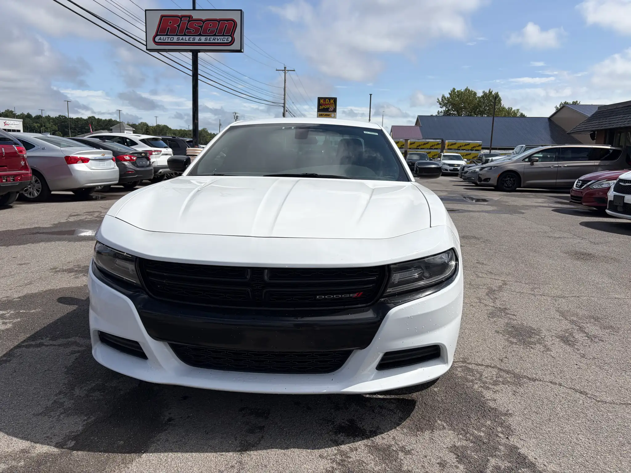 2019 Dodge Charger SXT's photo
