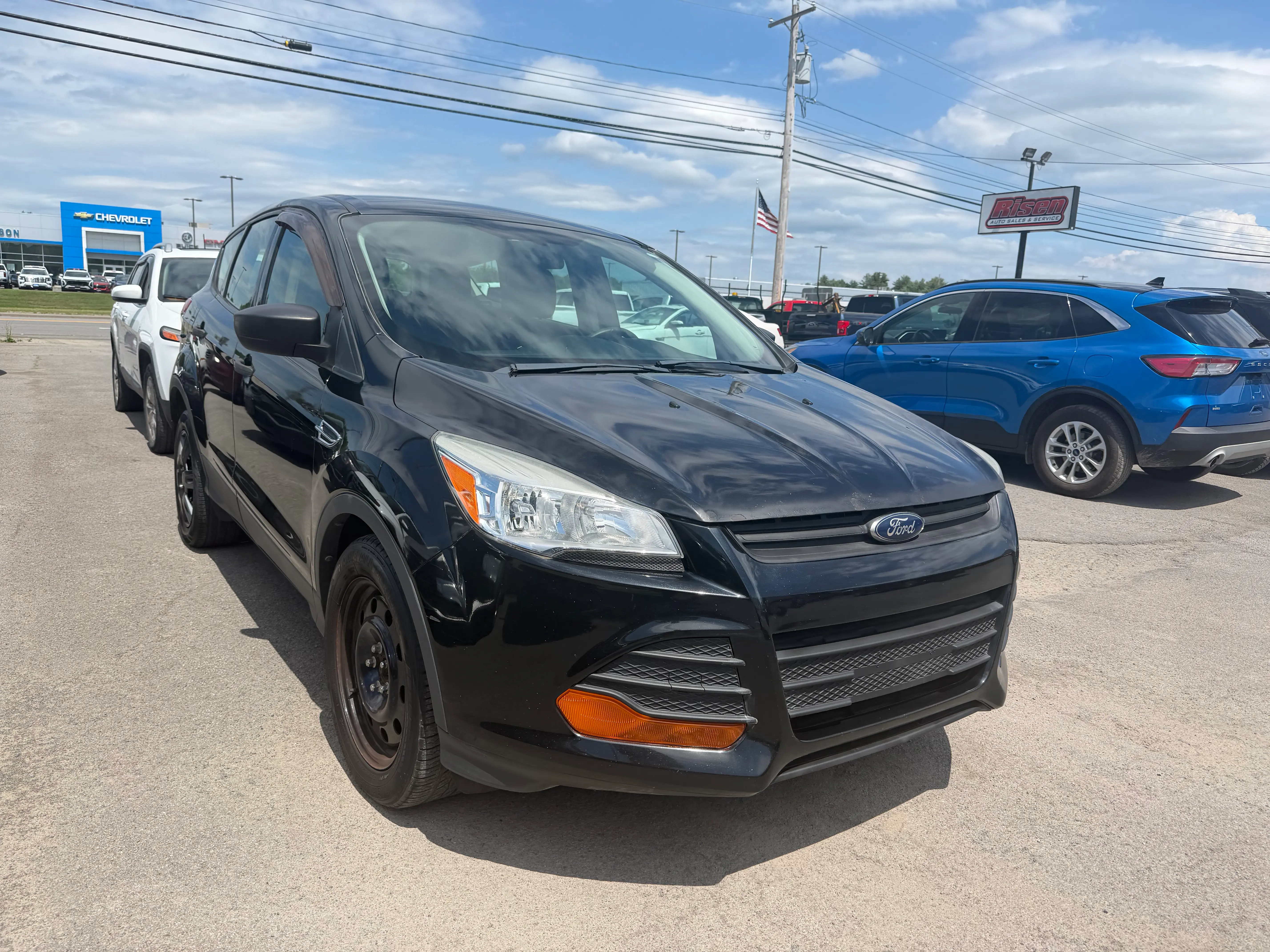 2014 Ford Escape S photo 3