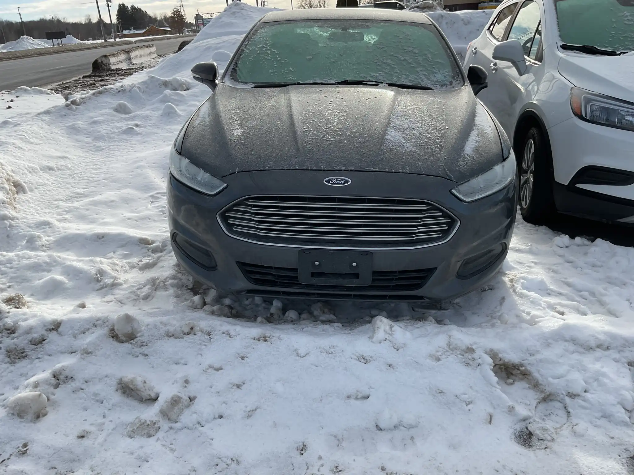 2016 Ford Fusion SE FWD's photo
