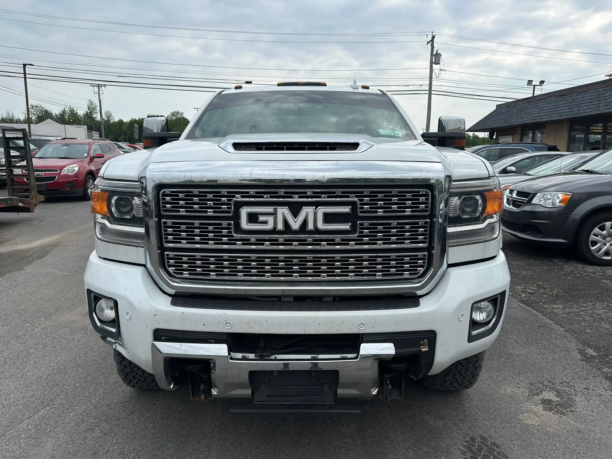 2019 GMC Sierra 4WD Crew Cab Standard Box Denali's photo