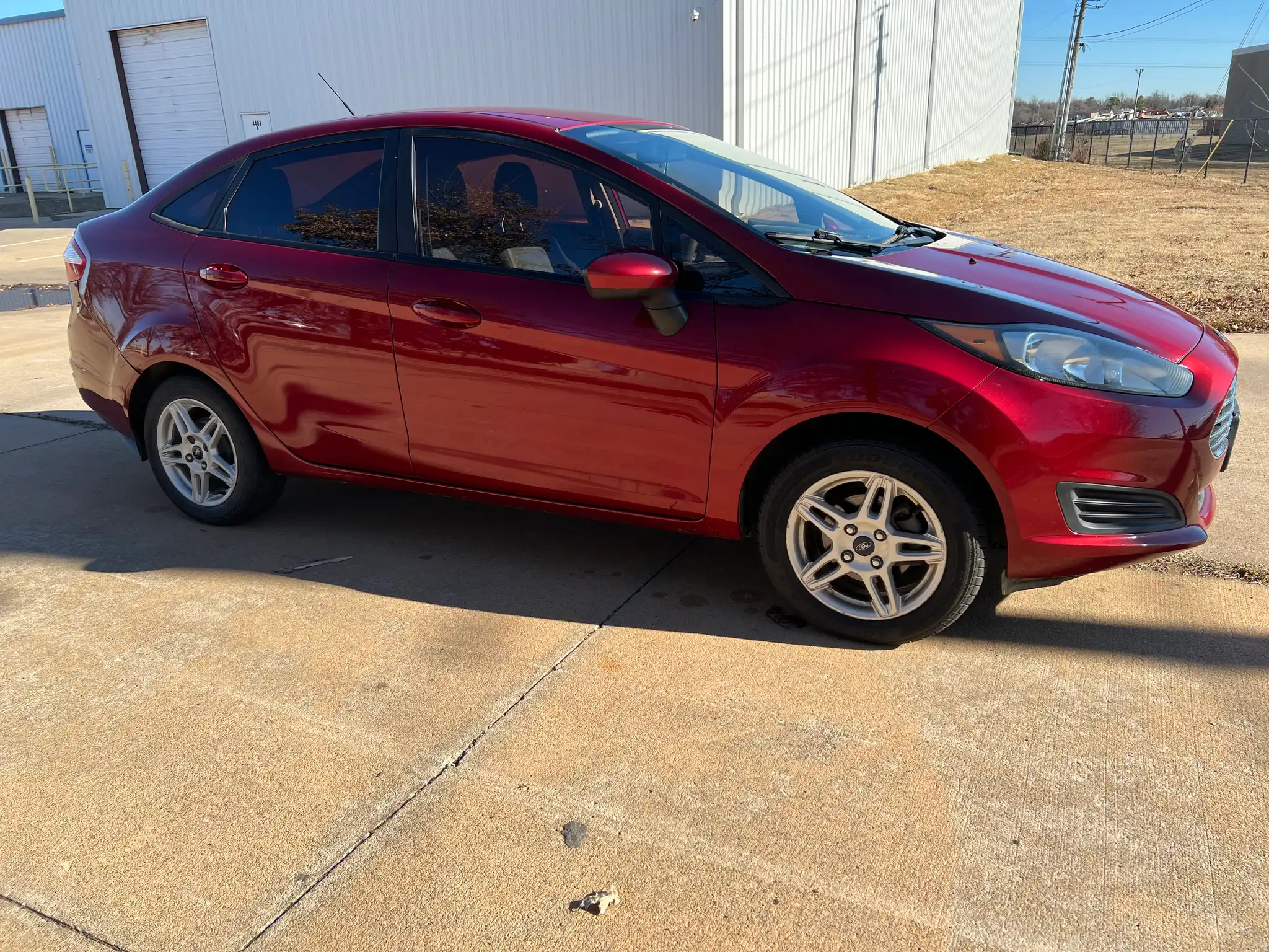 2017 Ford Fiesta SE Sedan's photo