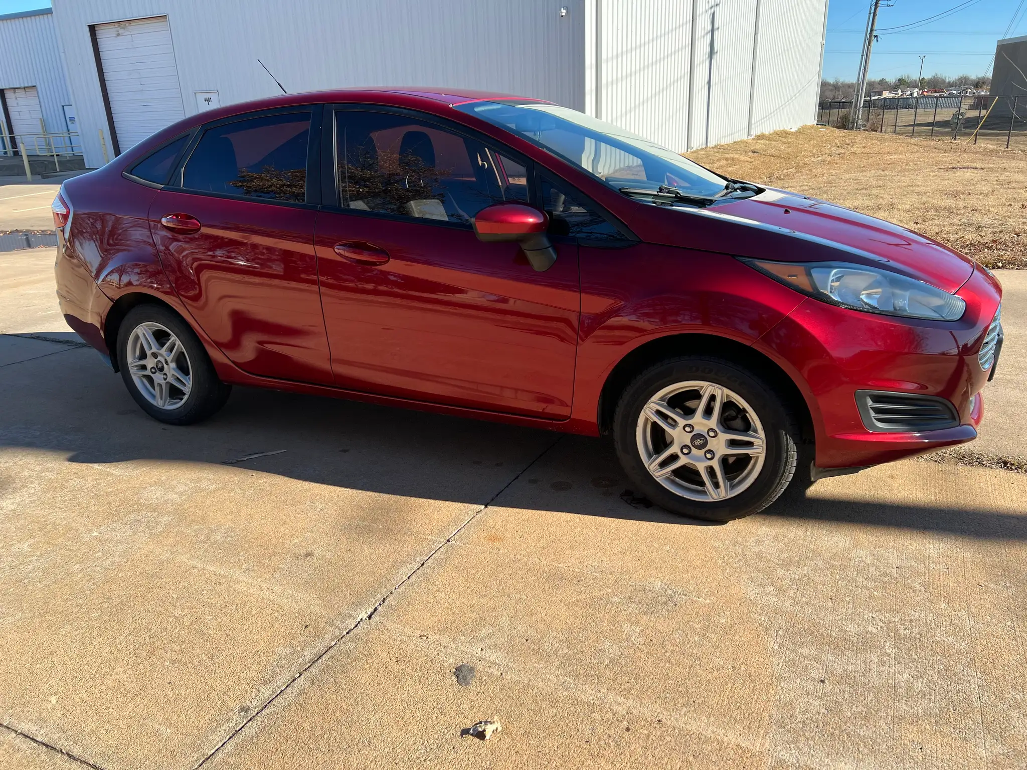 2017 Ford Fiesta SE Sedan's photo