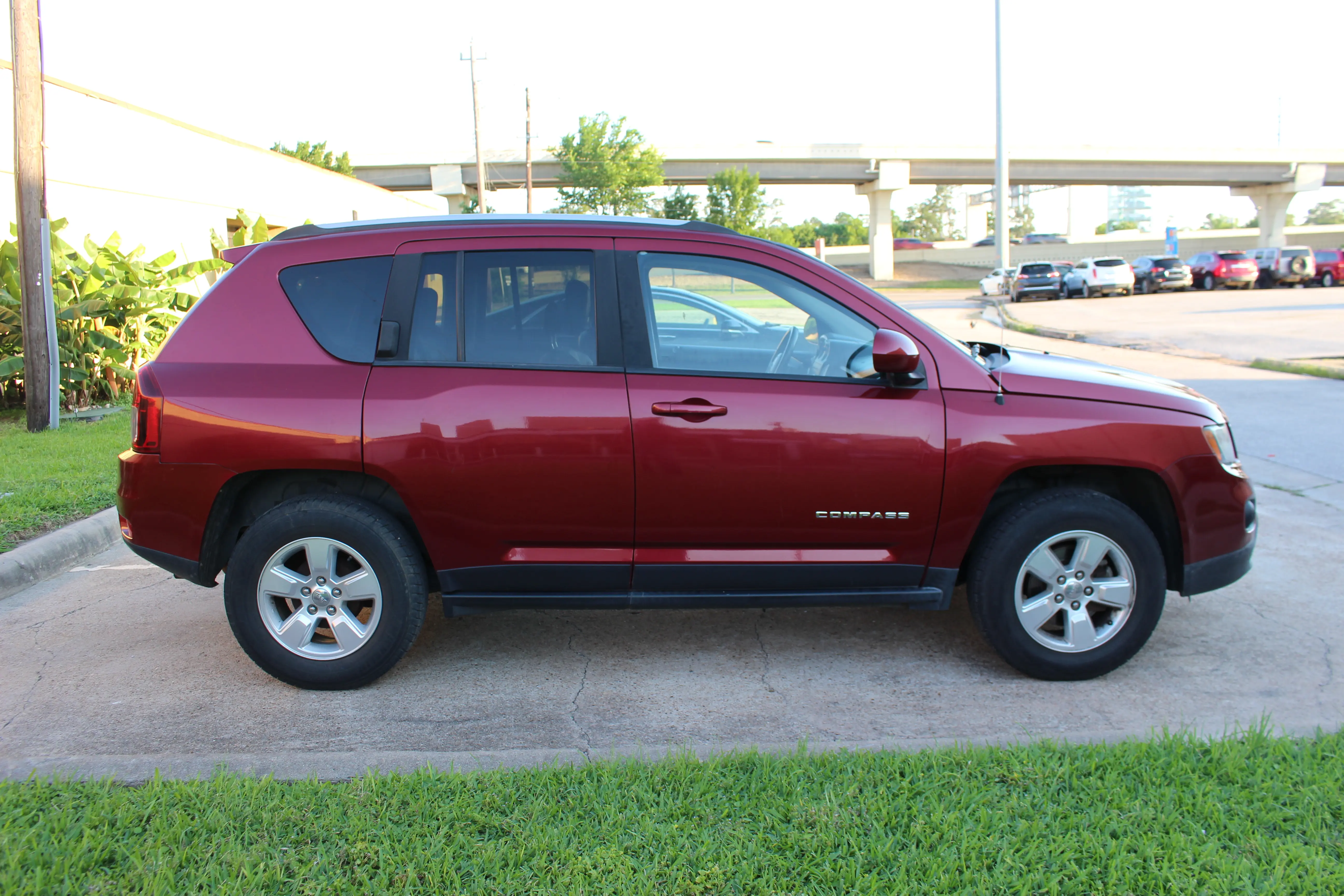 2016 Jeep Compass Latitude photo 4