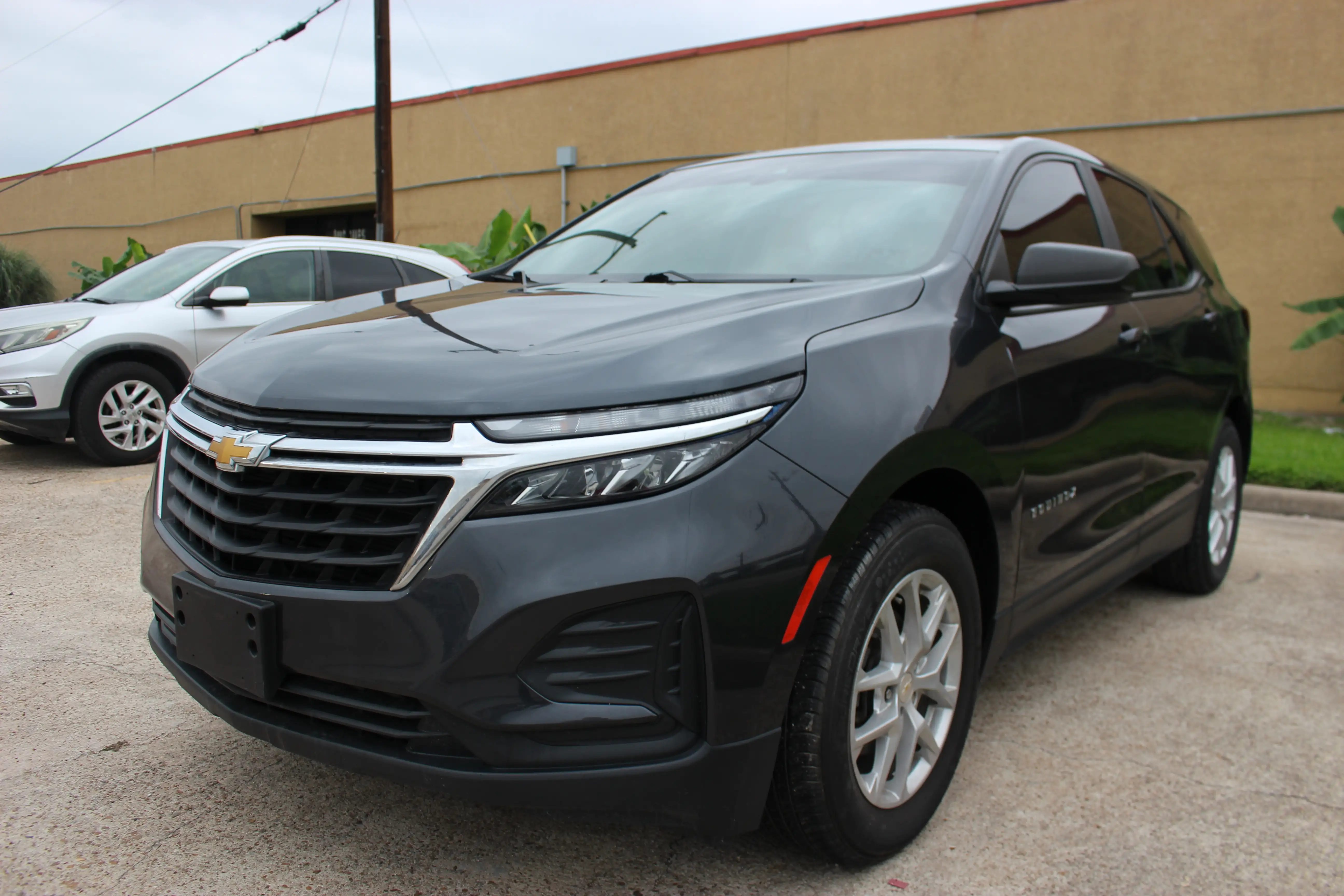 2022 Chevrolet Equinox LS's photo