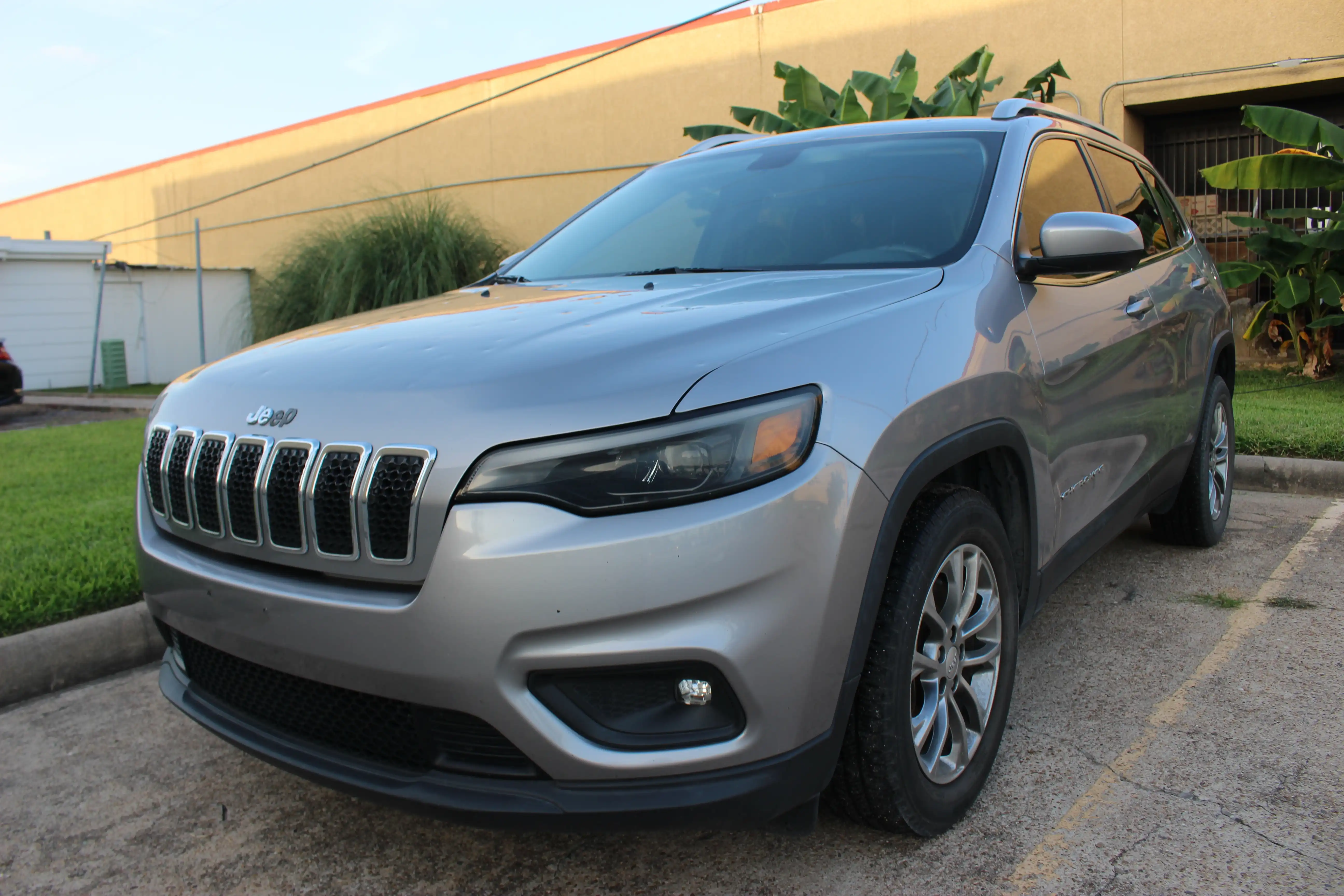 2019 Jeep Cherokee Latitude Plus's photo
