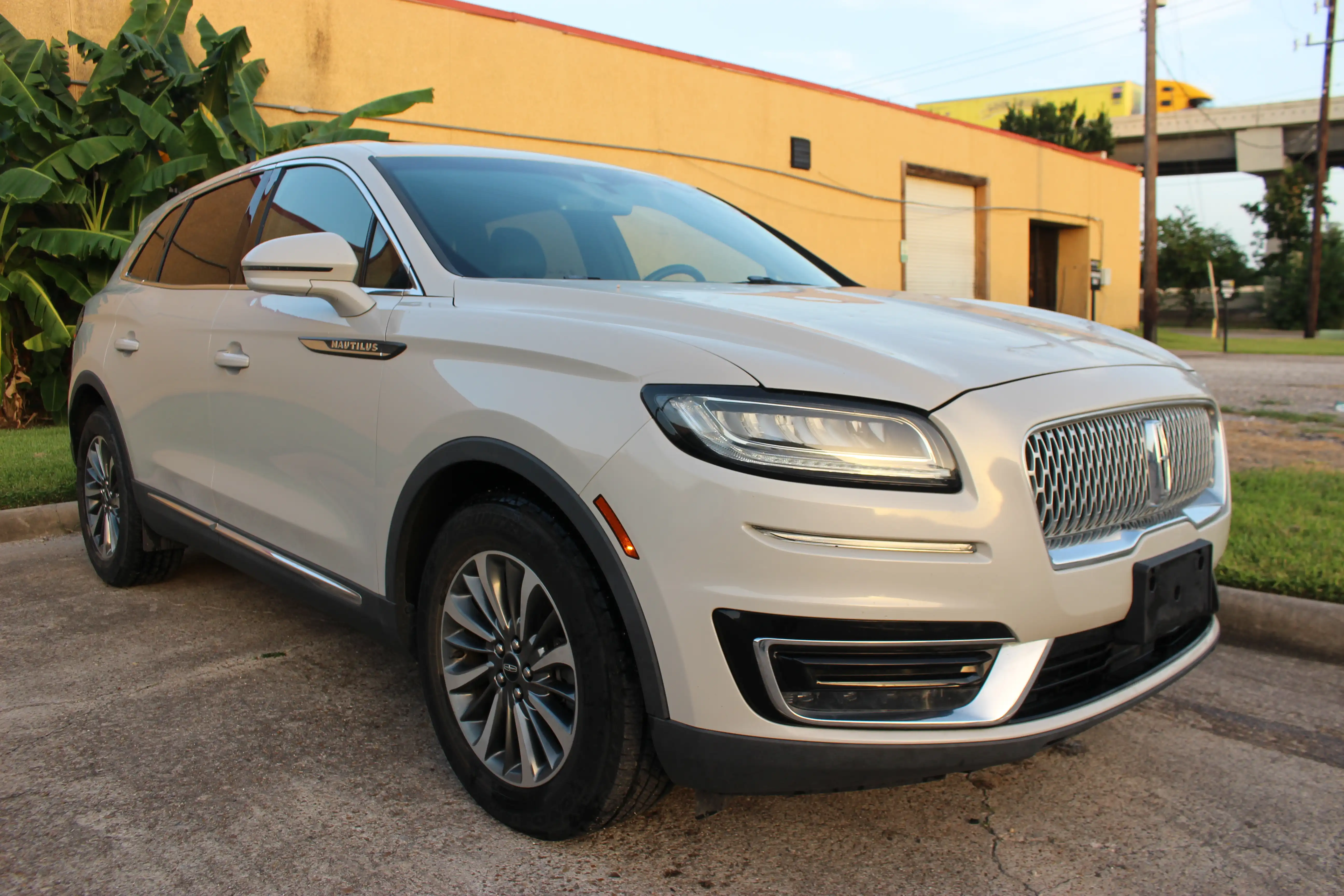 2019 Lincoln Nautilus Select FWD's photo