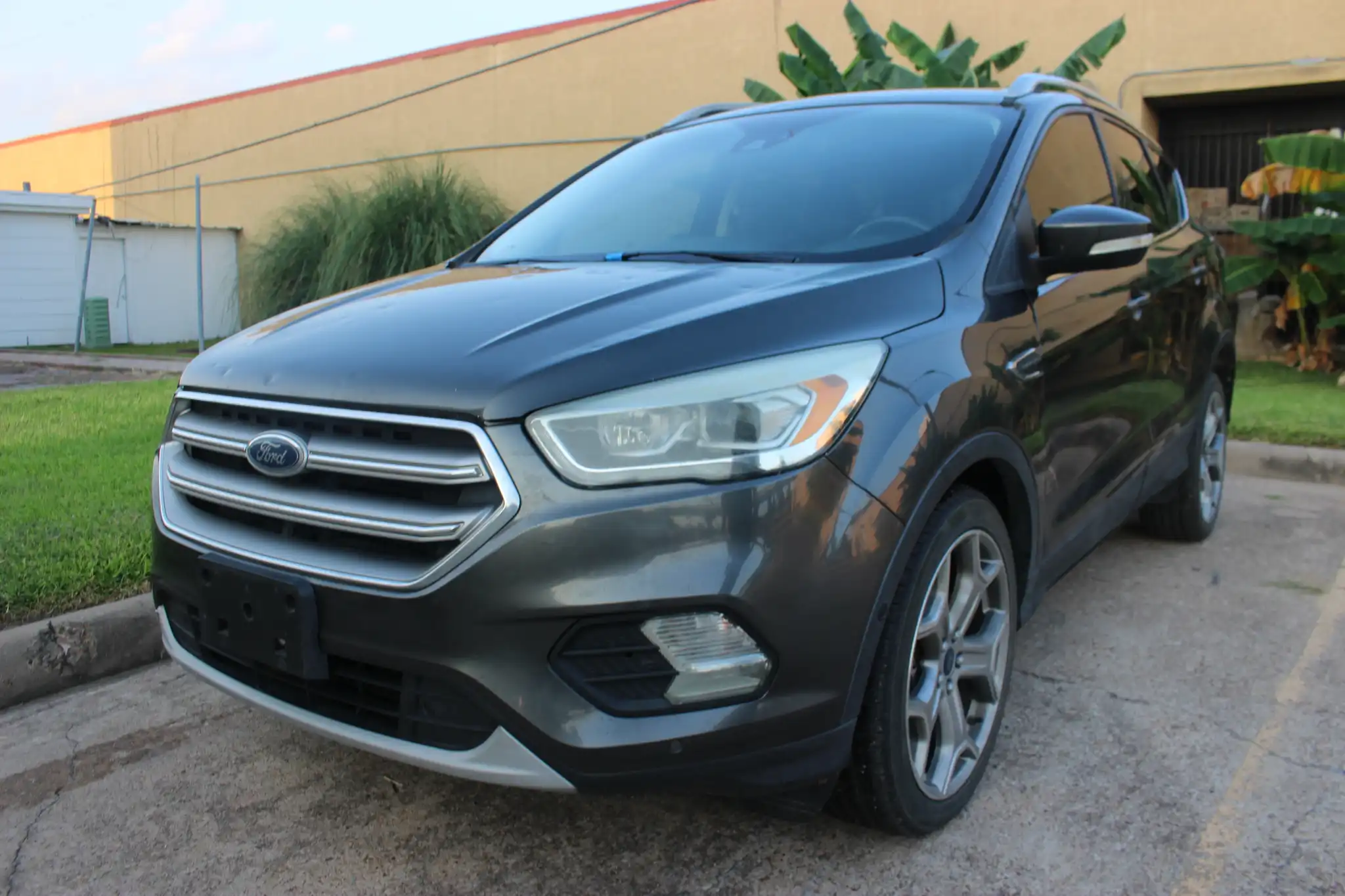 2017 Ford Escape Titanium's photo