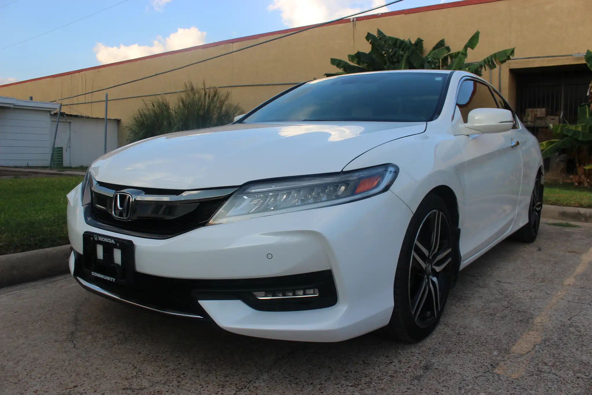 2017 Honda Accord Touring Auto's photo