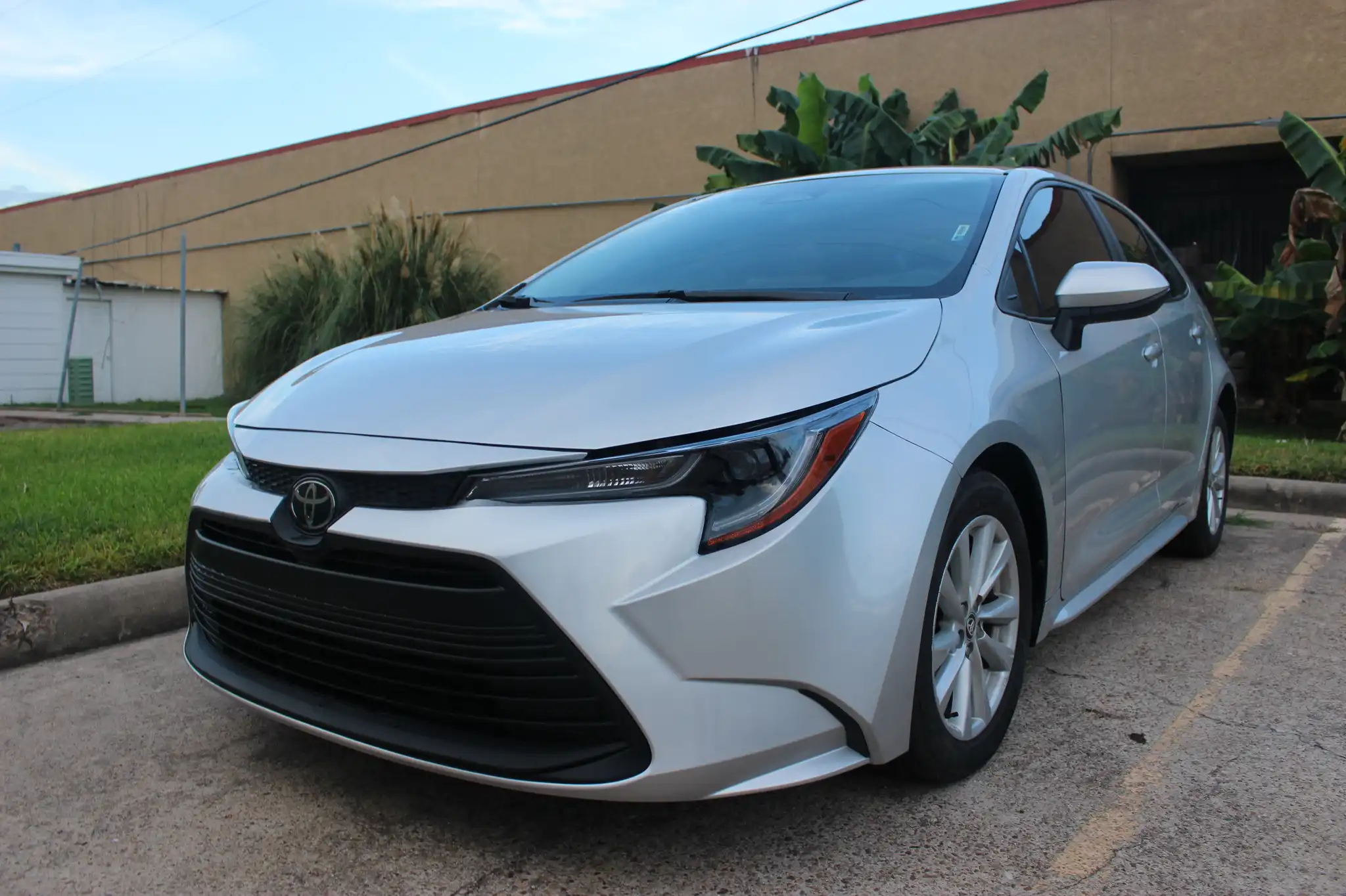 2023 Toyota Corolla LE CVT's photo