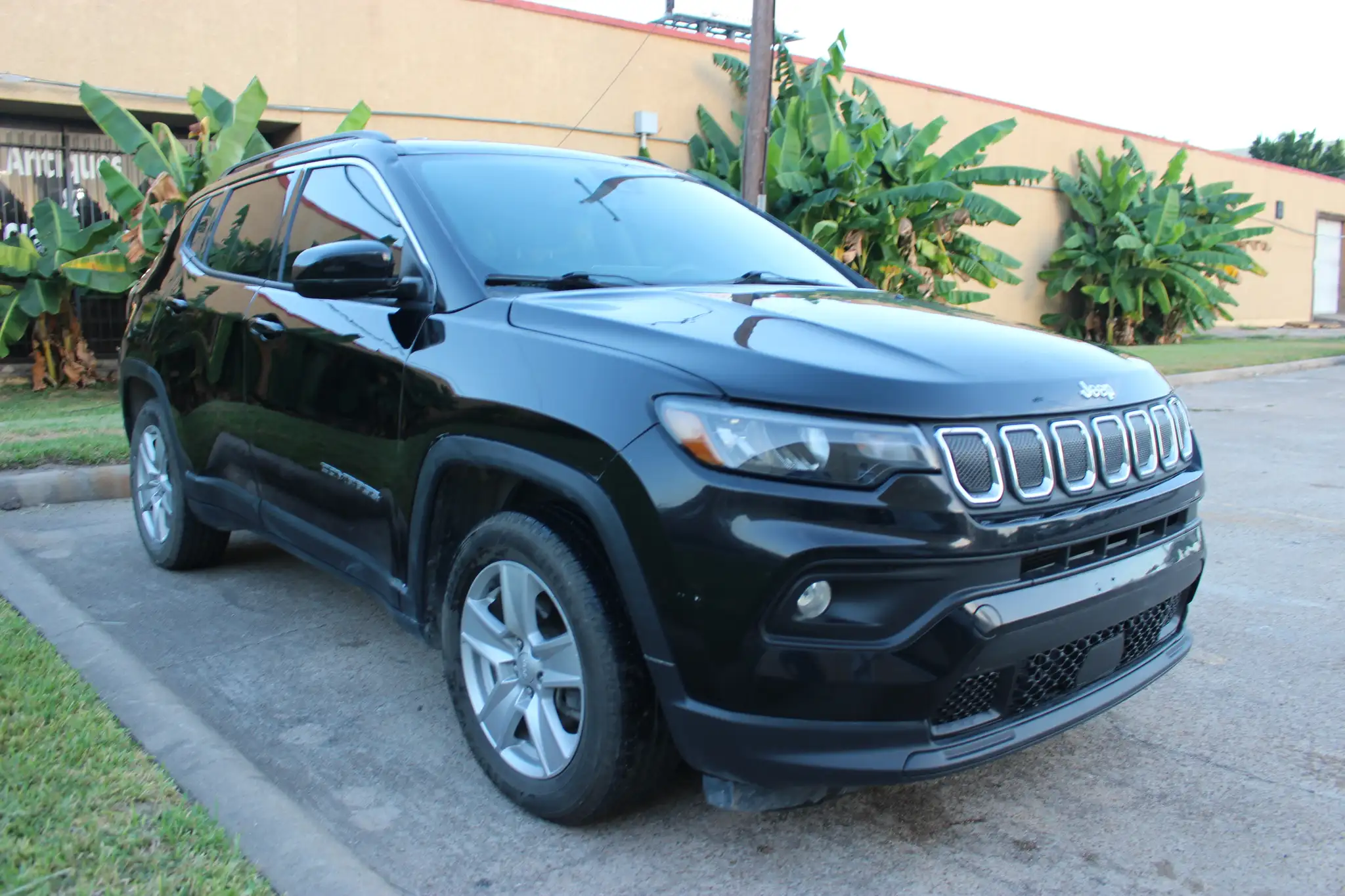 2022 Jeep Compass Latitude's photo