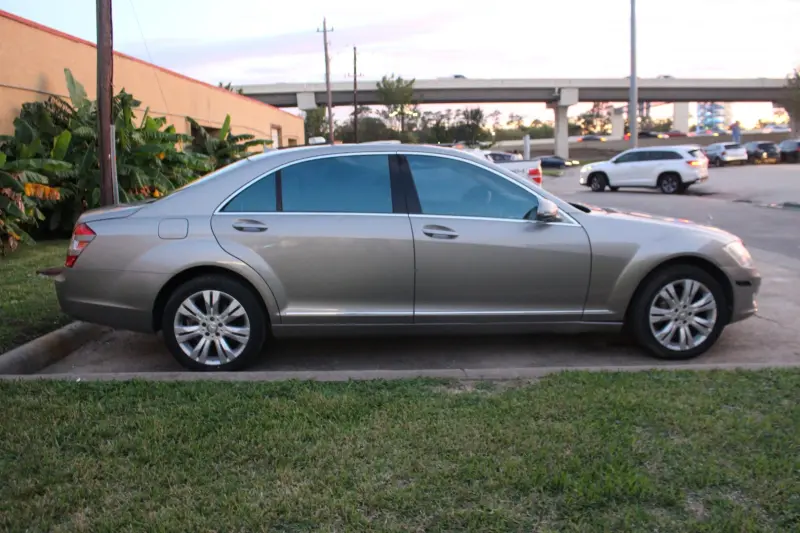 2008 Mercedes-Benz S-Class S550 photo 4