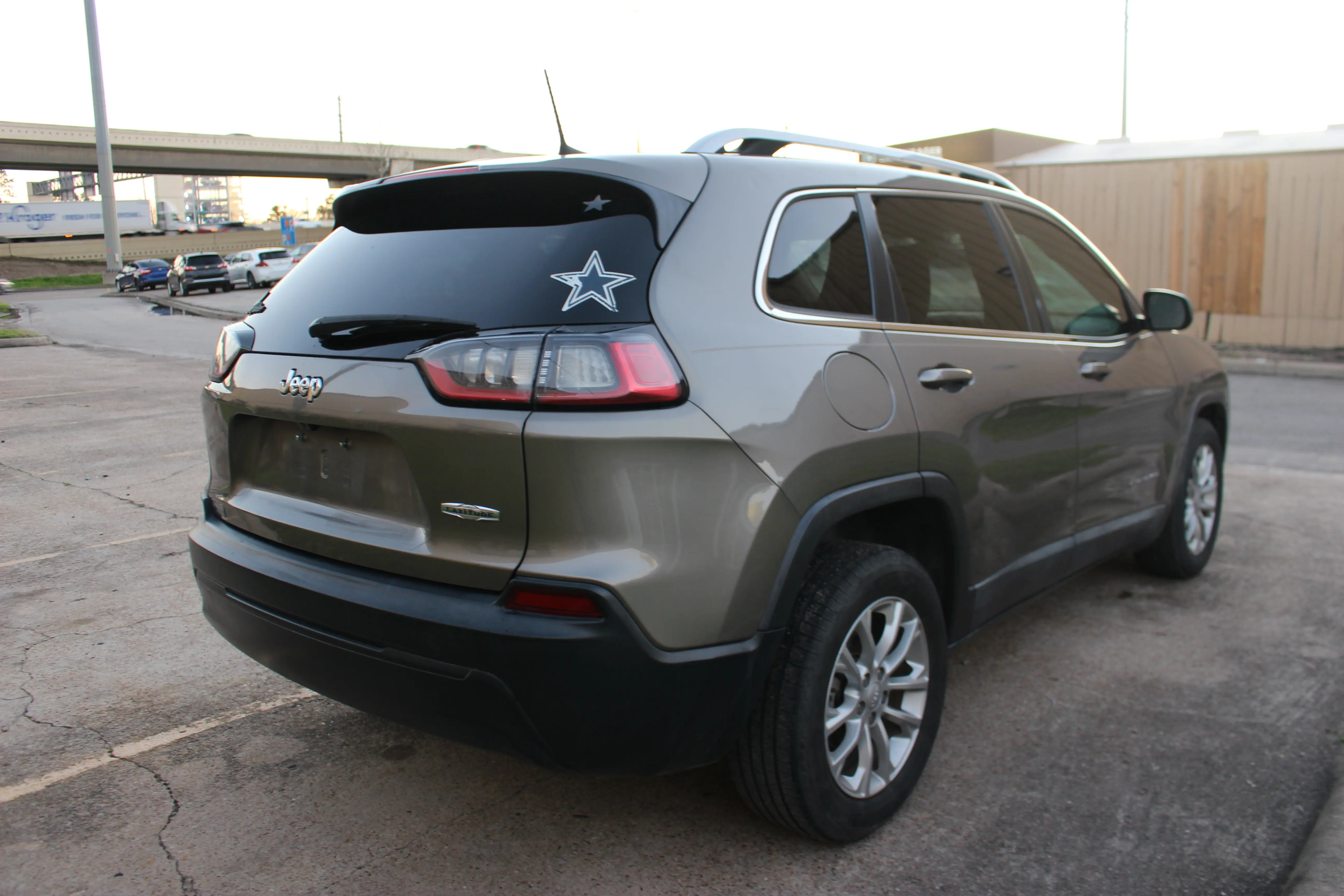 2019 Jeep Cherokee Latitude photo 5