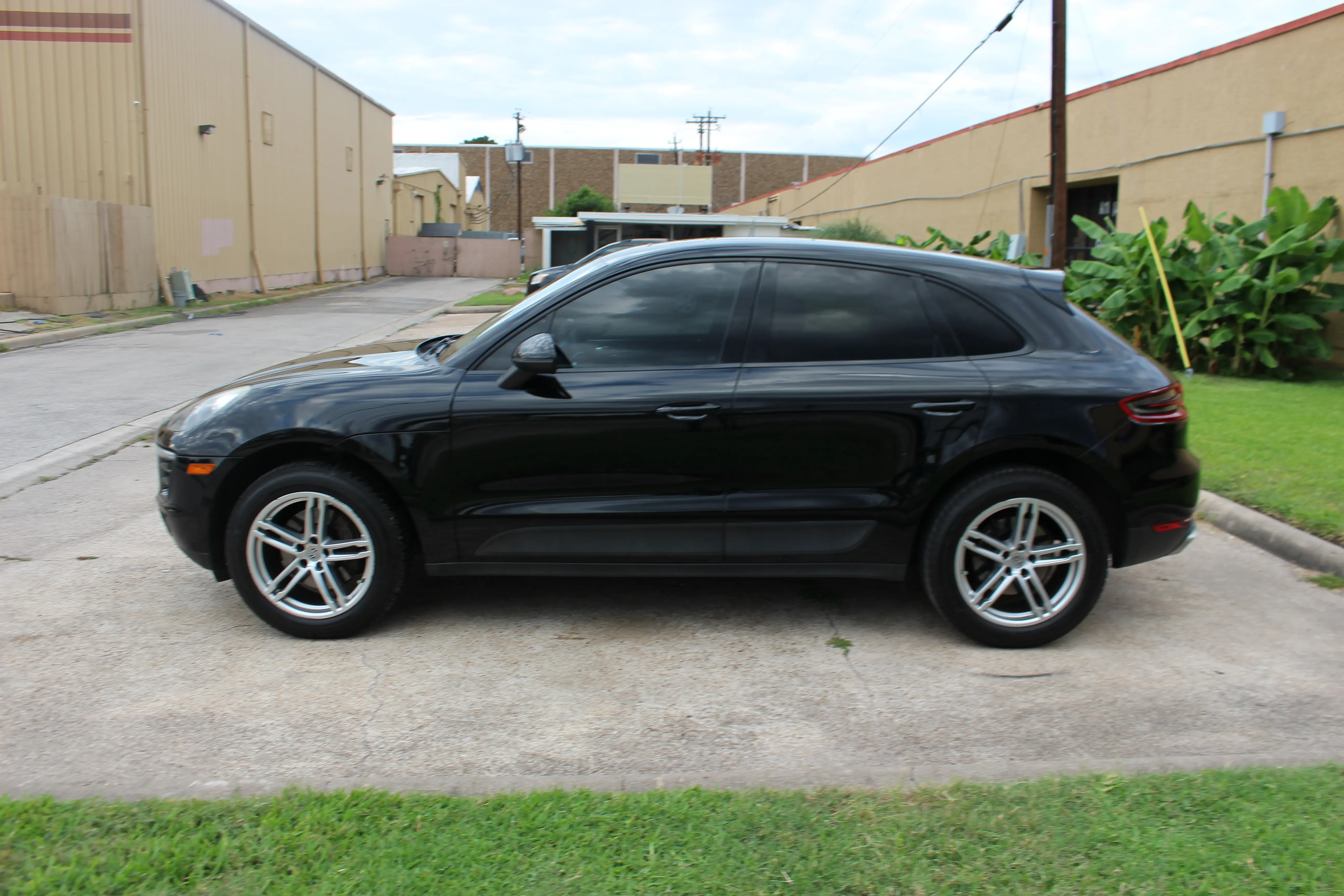 2018 Porsche Macan Base photo 4