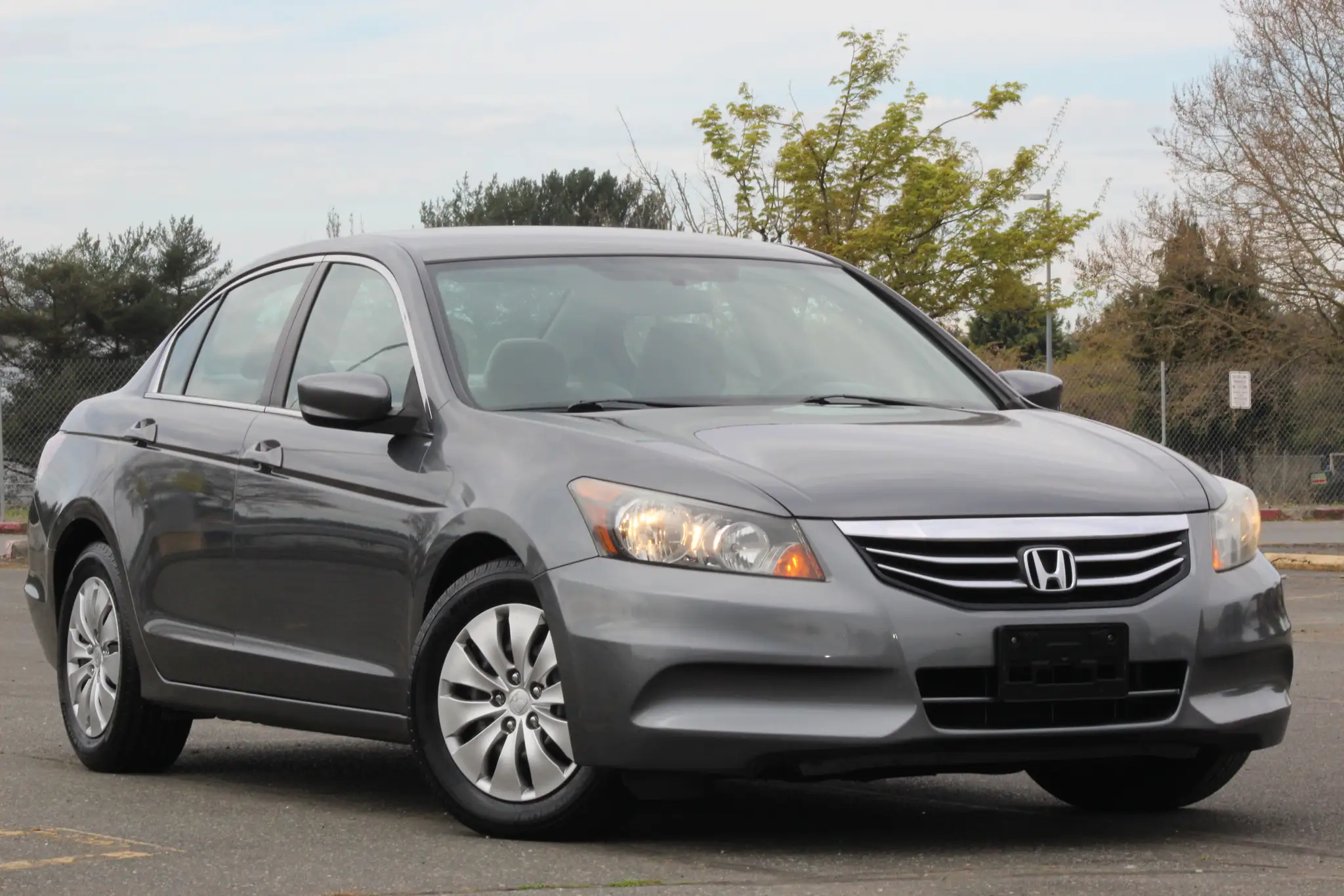 2012 Honda Accord LX Auto photo 1
