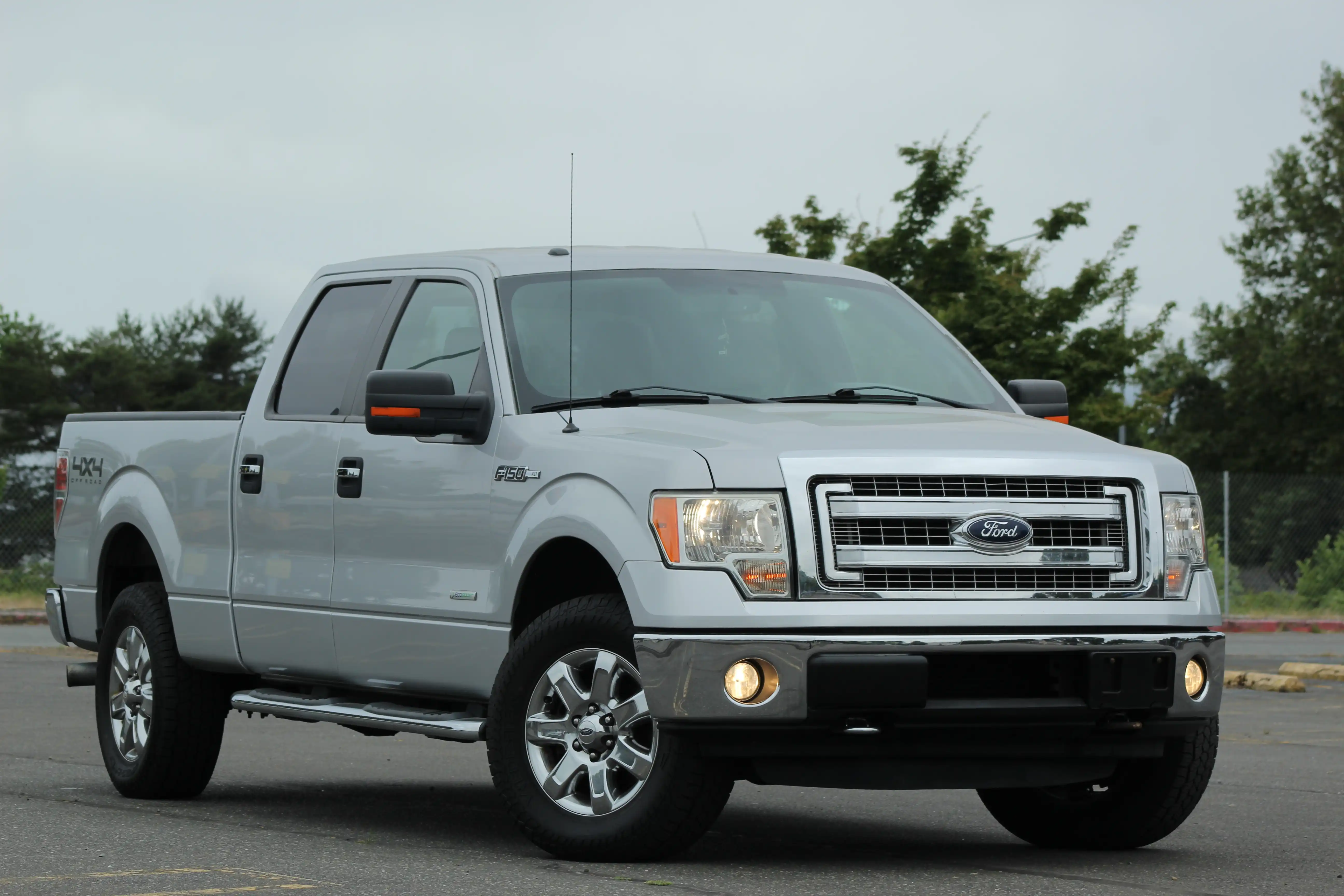 2013 Ford F-150 XLT 4x4 SuperCrew 145-in's photo