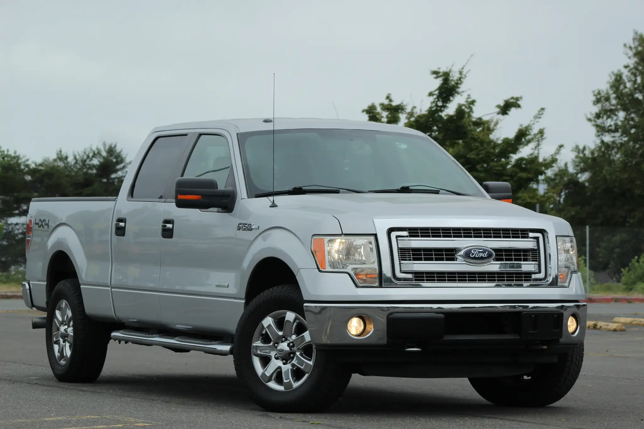 2013 Ford F-150 XLT 4x4 SuperCrew 145-in's photo