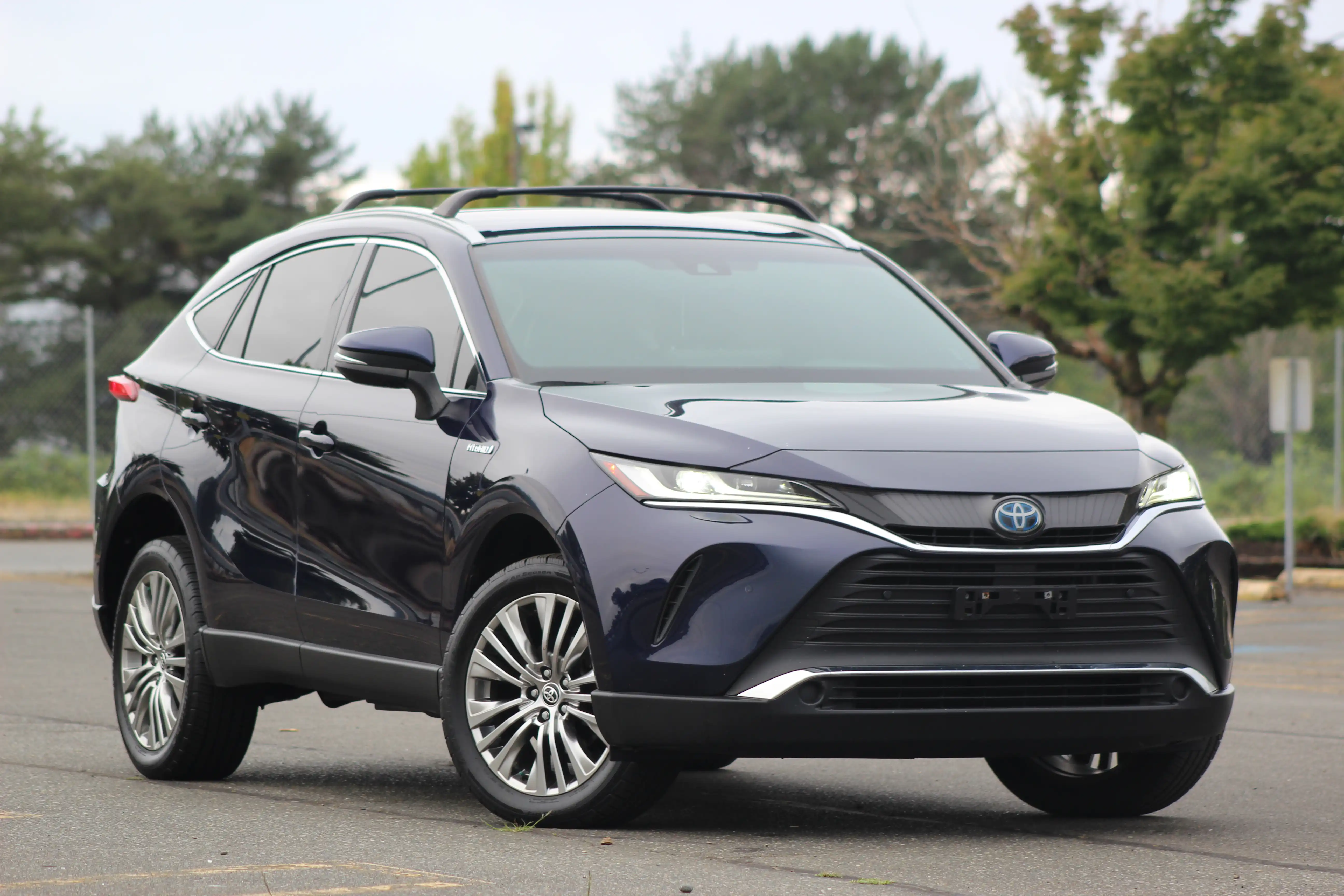 2021 Toyota Venza XLE Hybrid AWD's photo