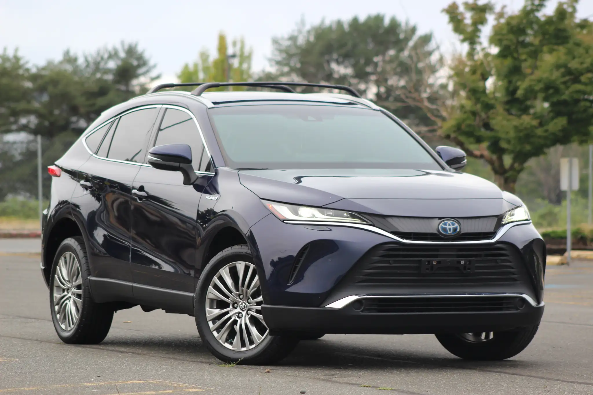 2021 Toyota Venza XLE Hybrid AWD's photo