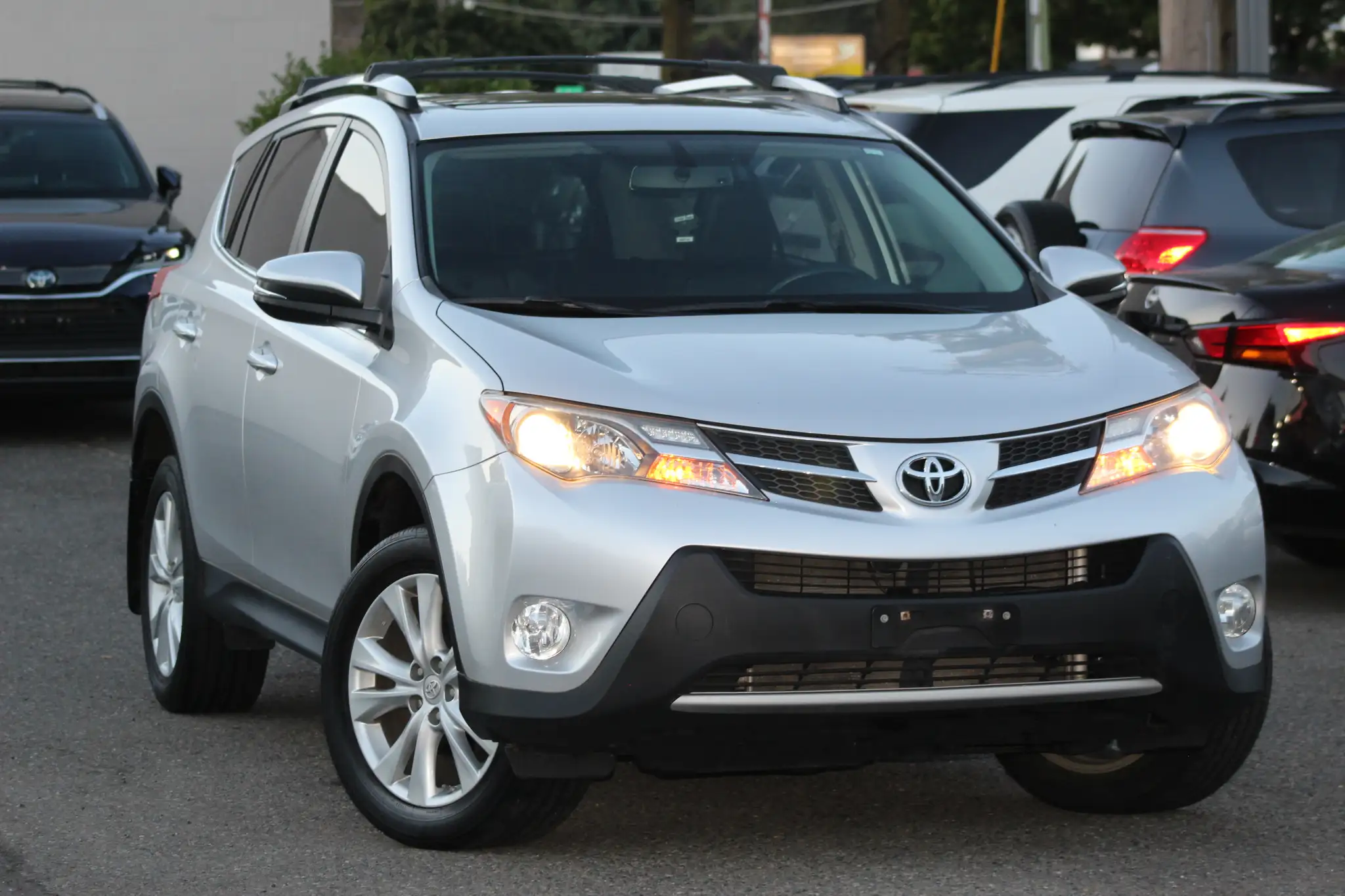 2014 Toyota RAV4 Limited AWD's photo