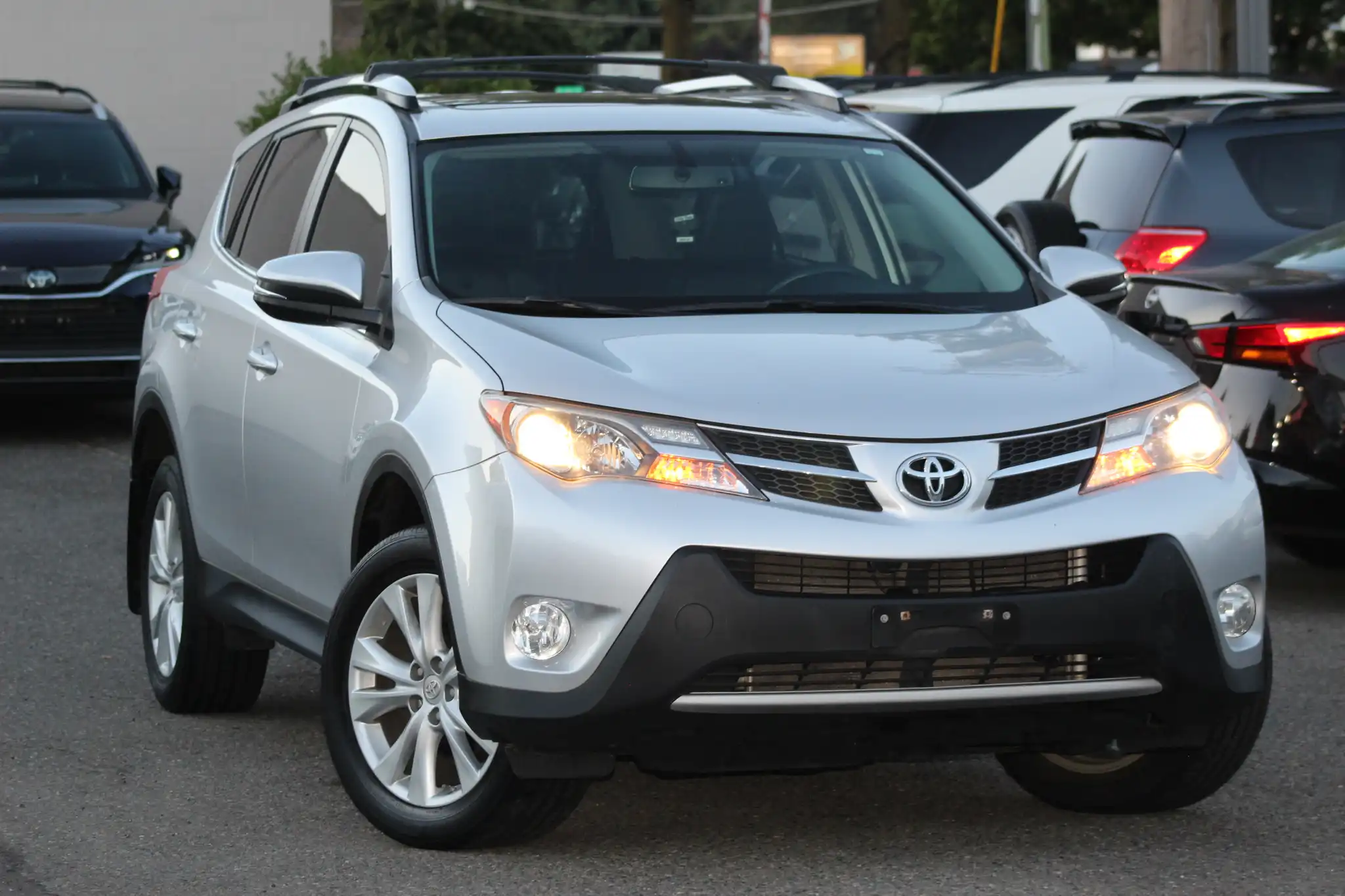 2014 Toyota RAV4 Limited AWD's photo