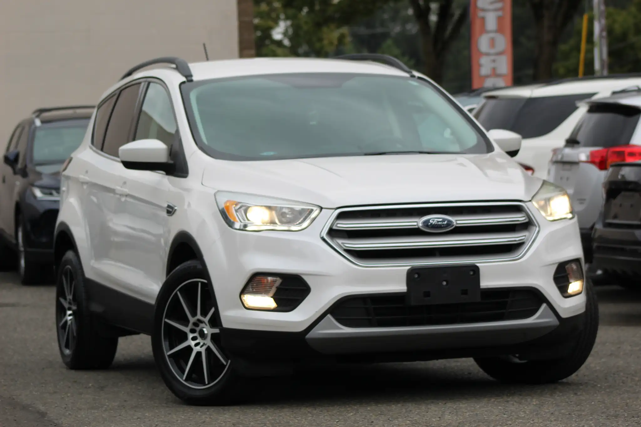 2018 Ford Escape SEL's photo