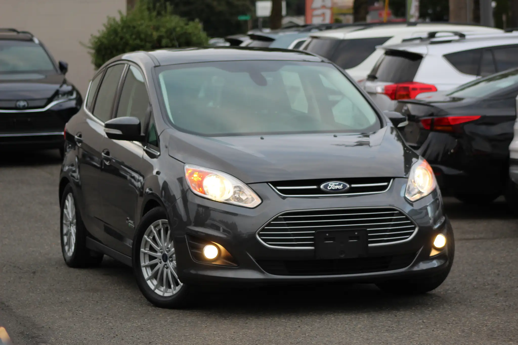 2015 Ford C-Max SEL Energi photo 1