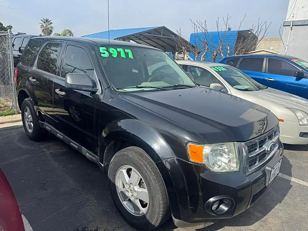 2010 Ford Escape XLS's photo