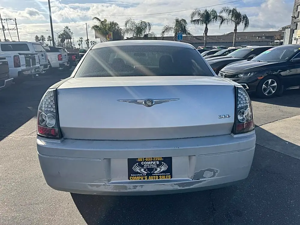 2007 Chrysler 300 Base photo 3