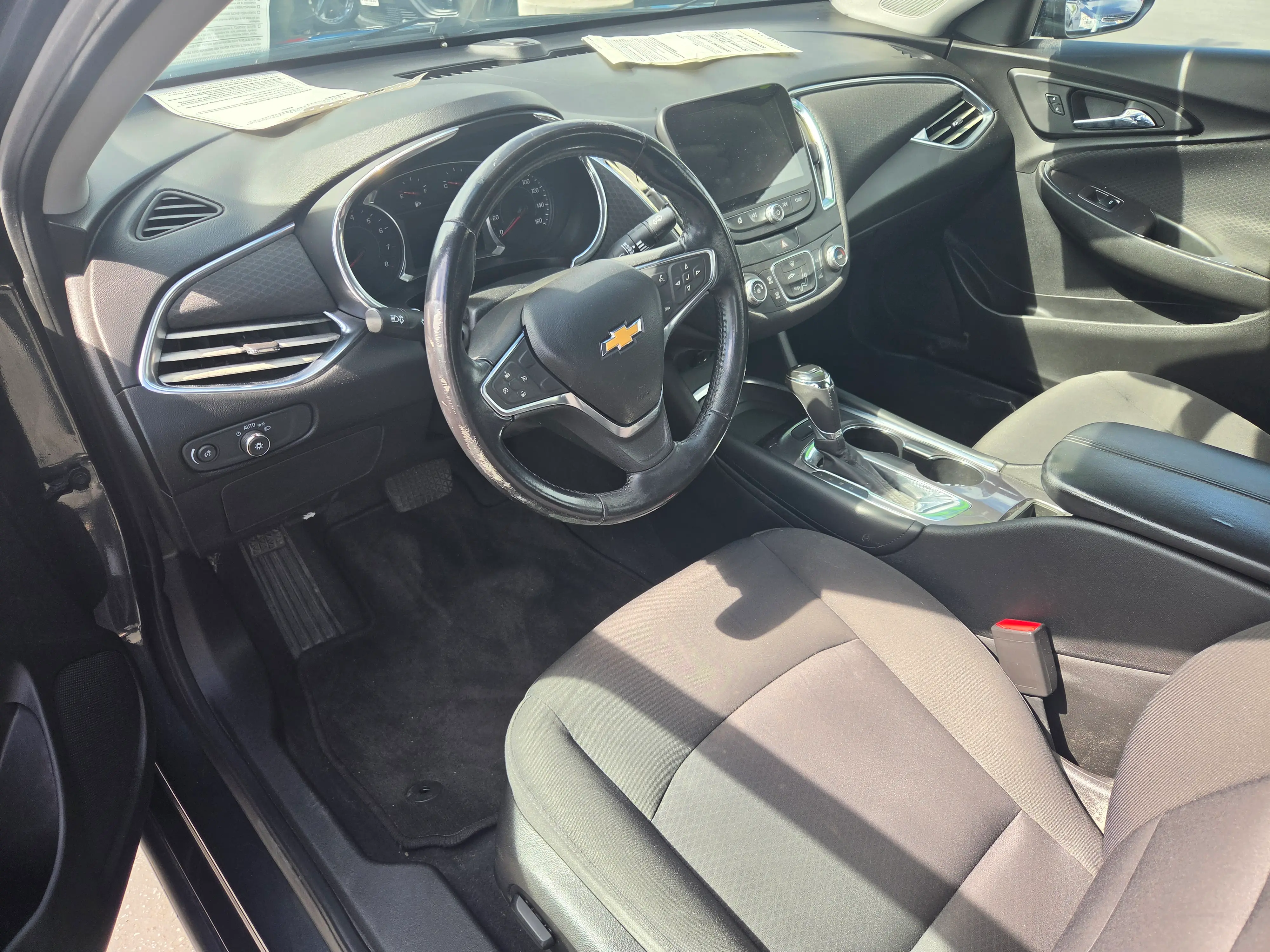 2018 Chevrolet Malibu 1LT photo 5