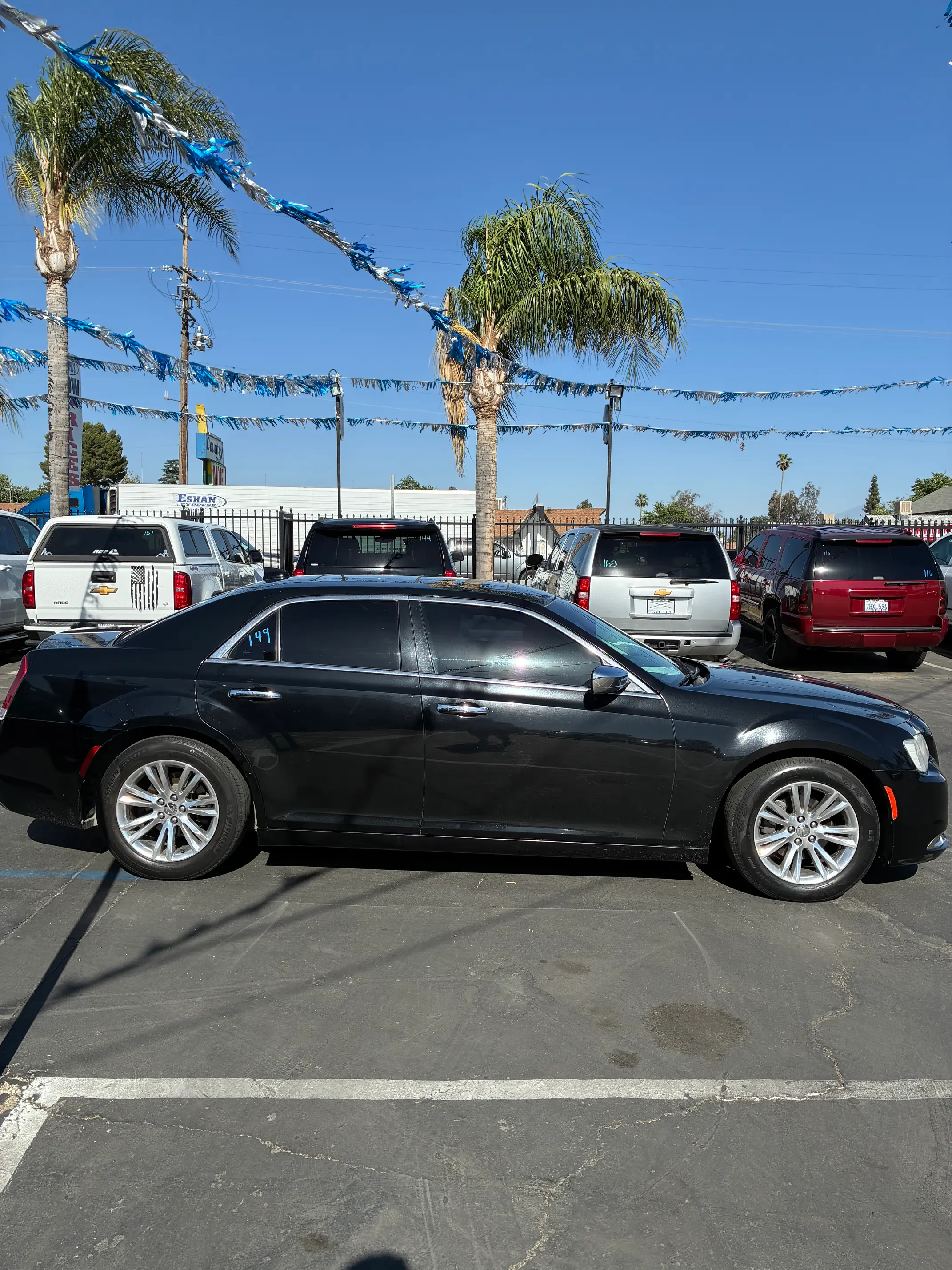 2016 Chrysler 300 C photo 3