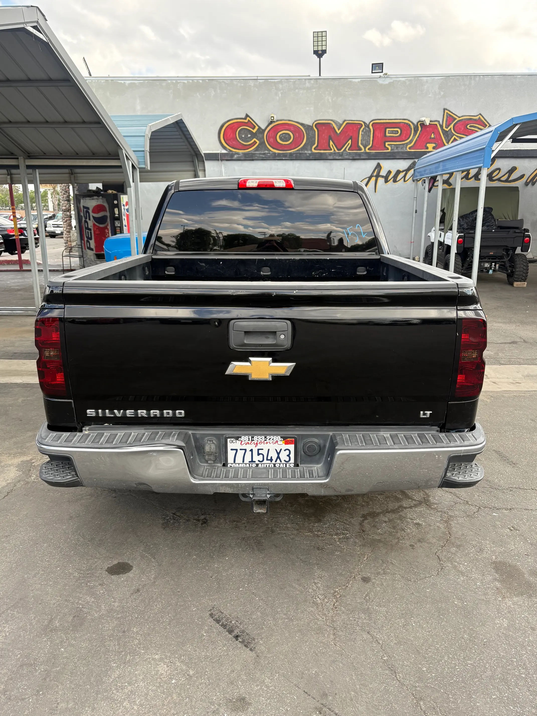 2017 Chevrolet Silverado 1500 LT Crew Cab Short Box photo 5