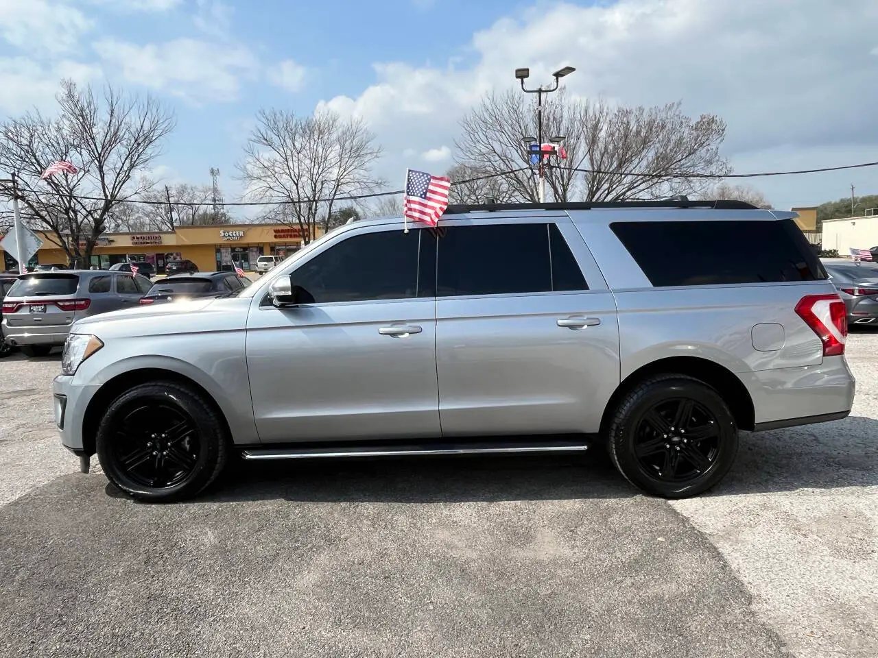 2020 Ford Expedition XLT MAX photo 5