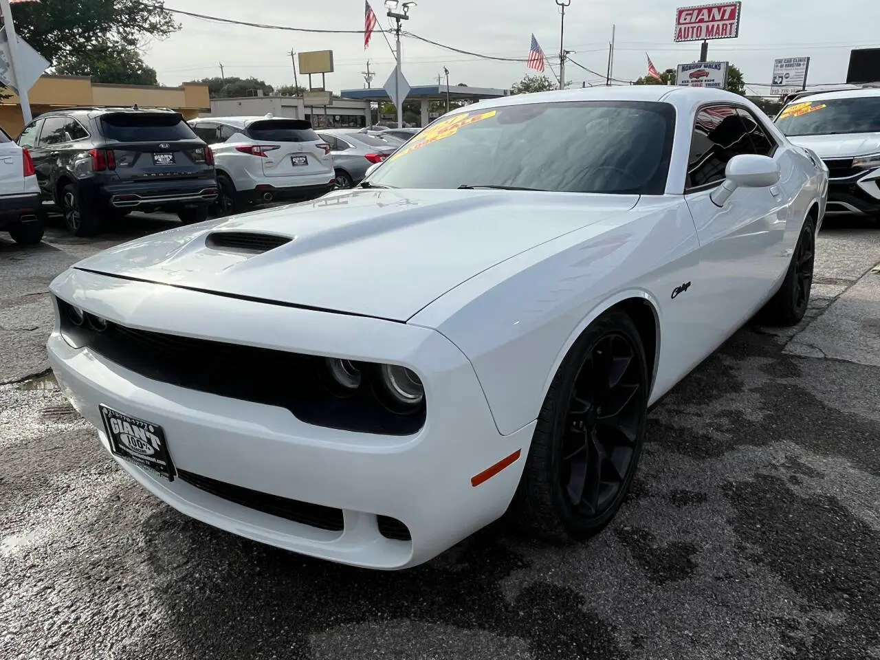 2021 Dodge Challenger GT Auto photo 3