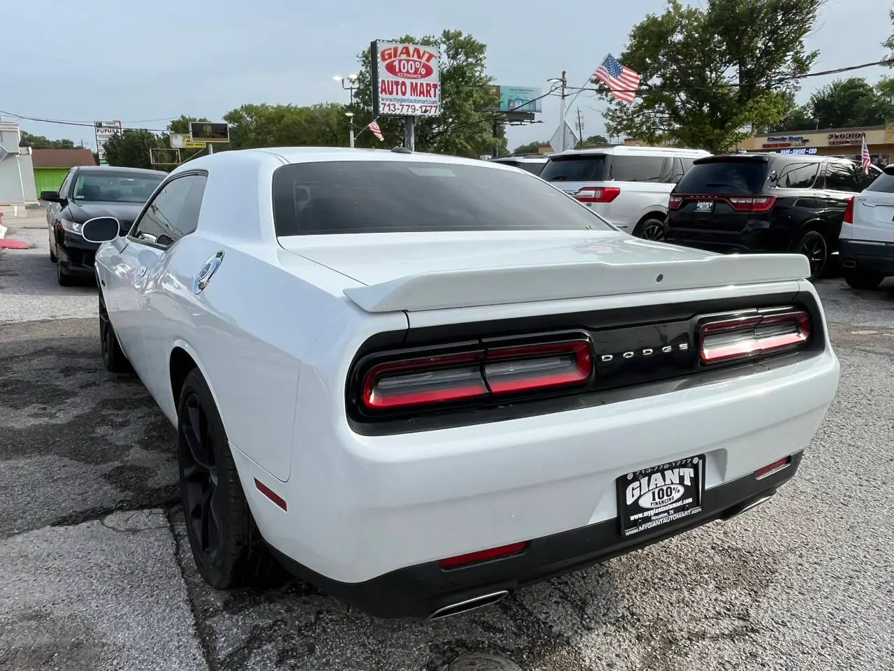2021 Dodge Challenger GT Auto photo 5