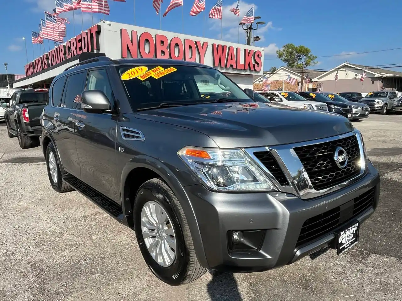 2019 Nissan Armada SV 4X2's photo