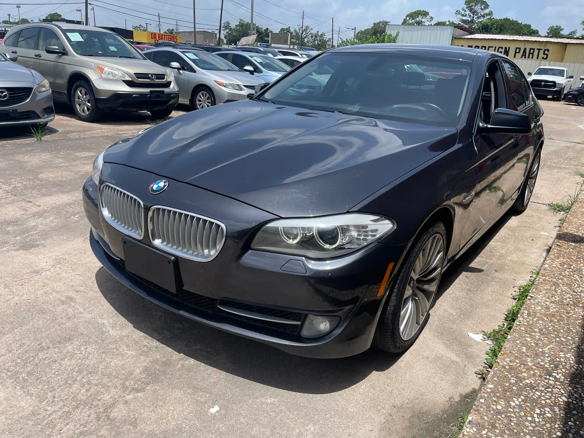 2011 BMW 5 Series 550i Sedan's photo