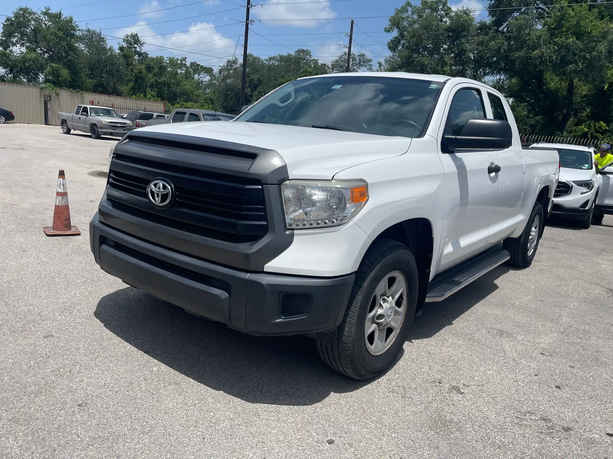 2016 Toyota Tundra SR 4.6L Double Cab Standard Bed's photo