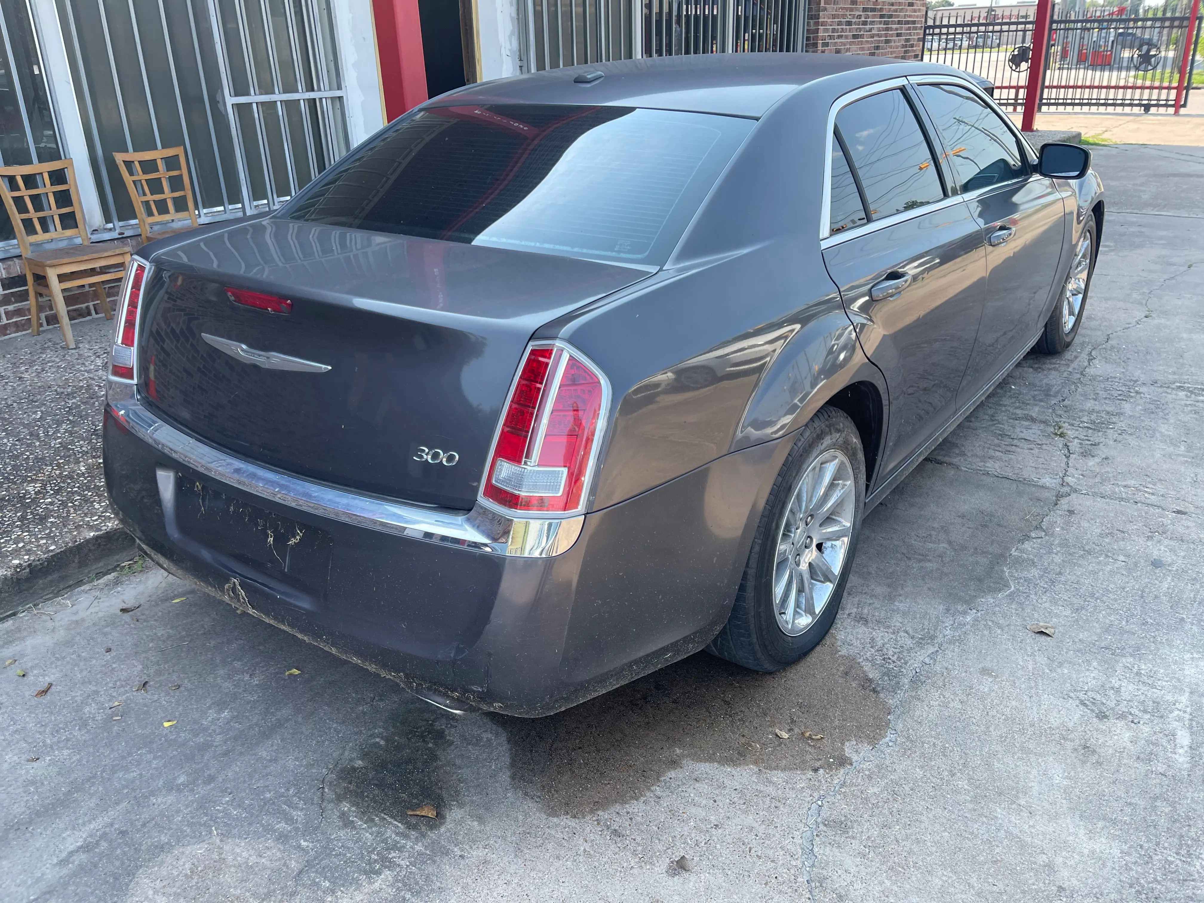 2013 Chrysler 300 Base photo 5