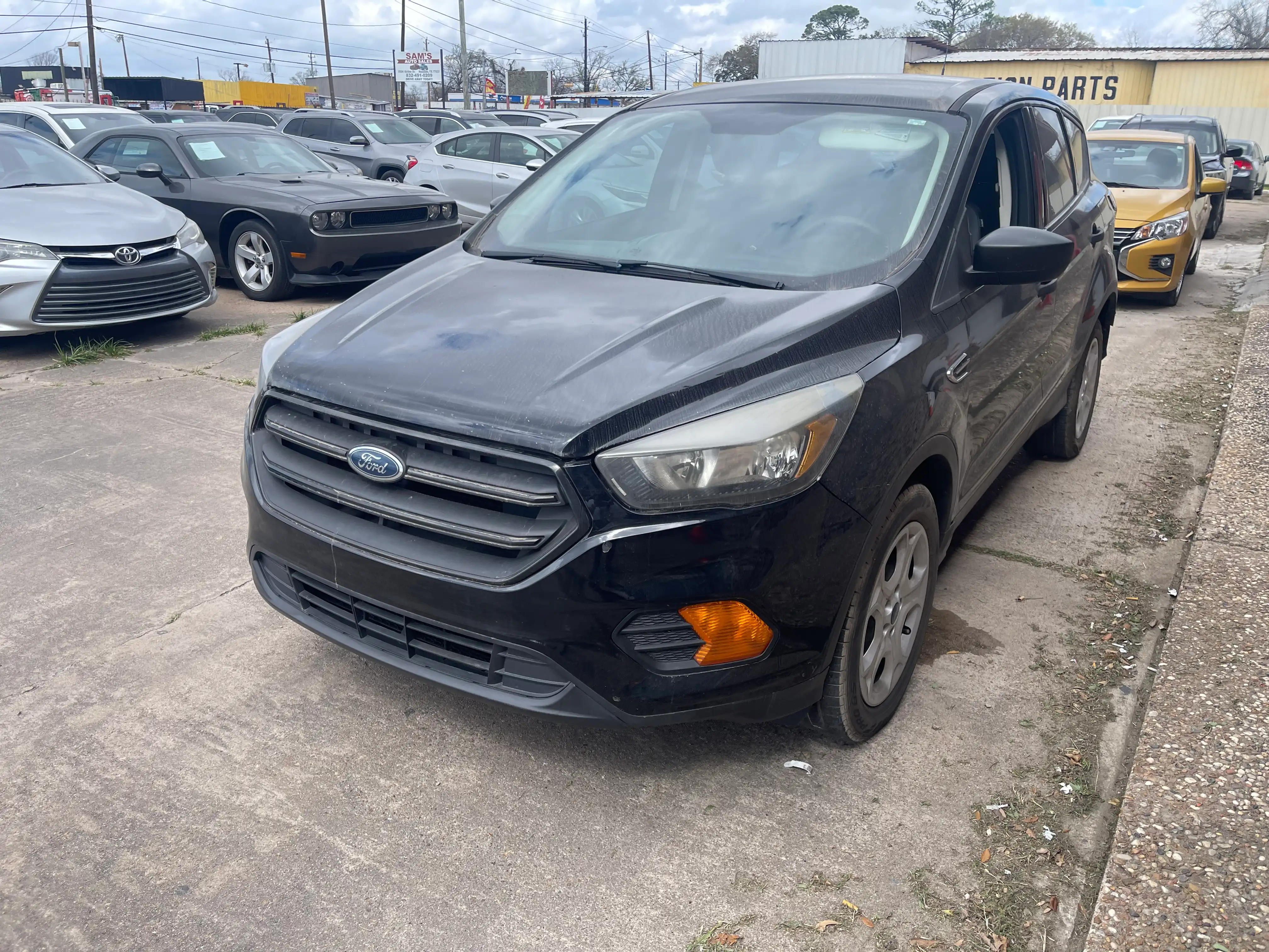 2018 Ford Escape S's photo