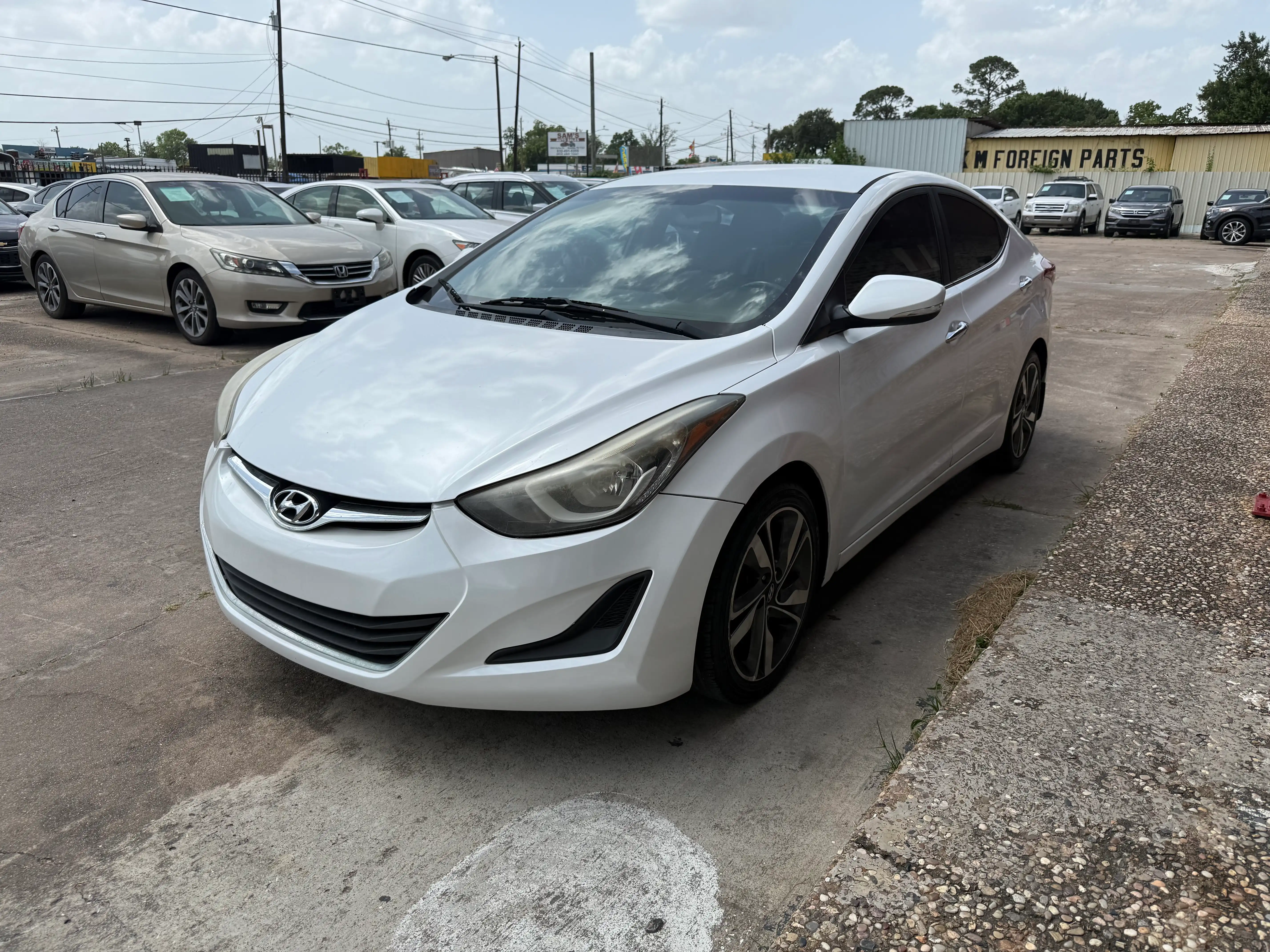 2015 Hyundai Elantra 1.8 Limited A/T PZEV's photo