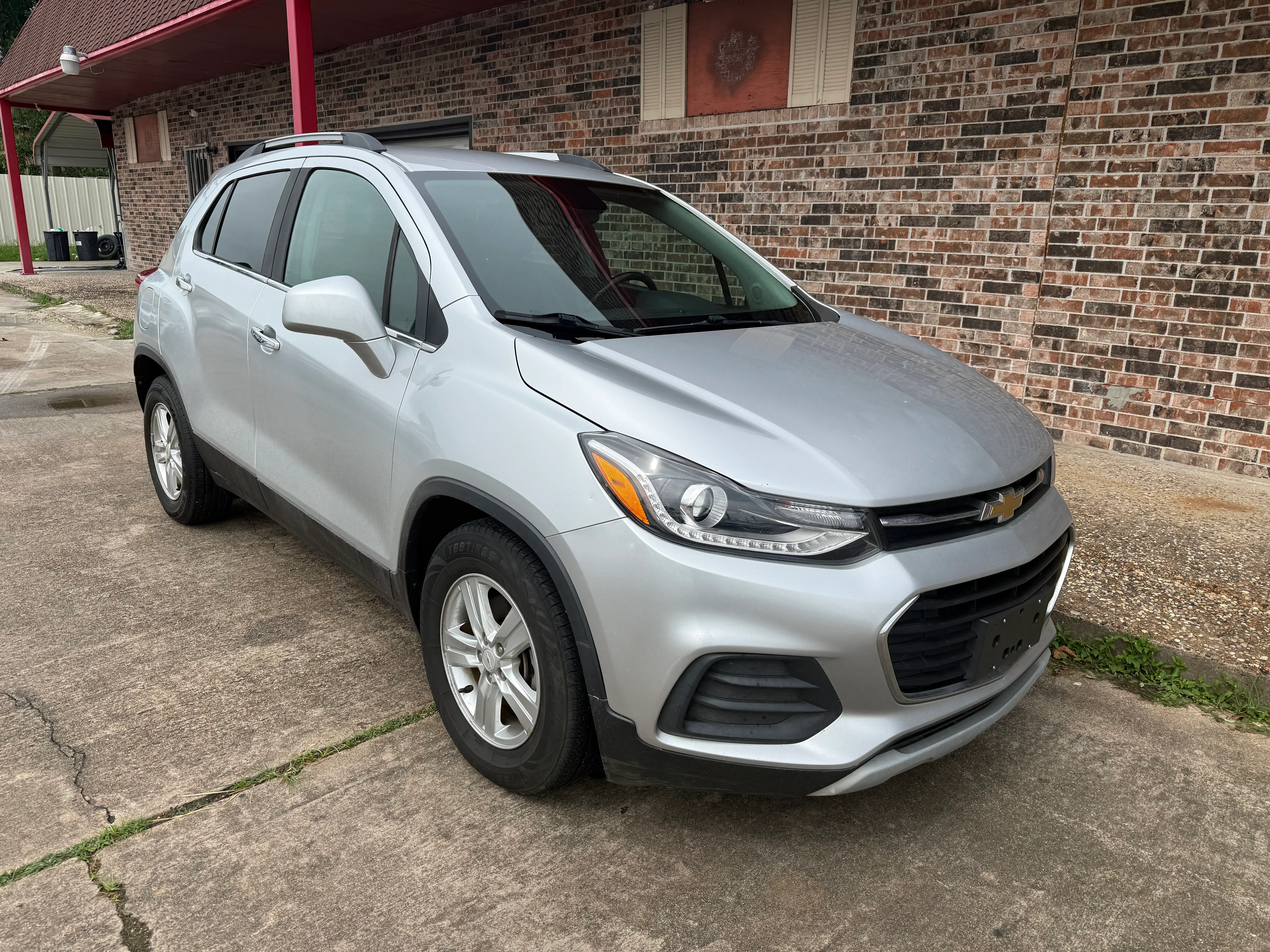 2019 Chevrolet Trax LT photo 3