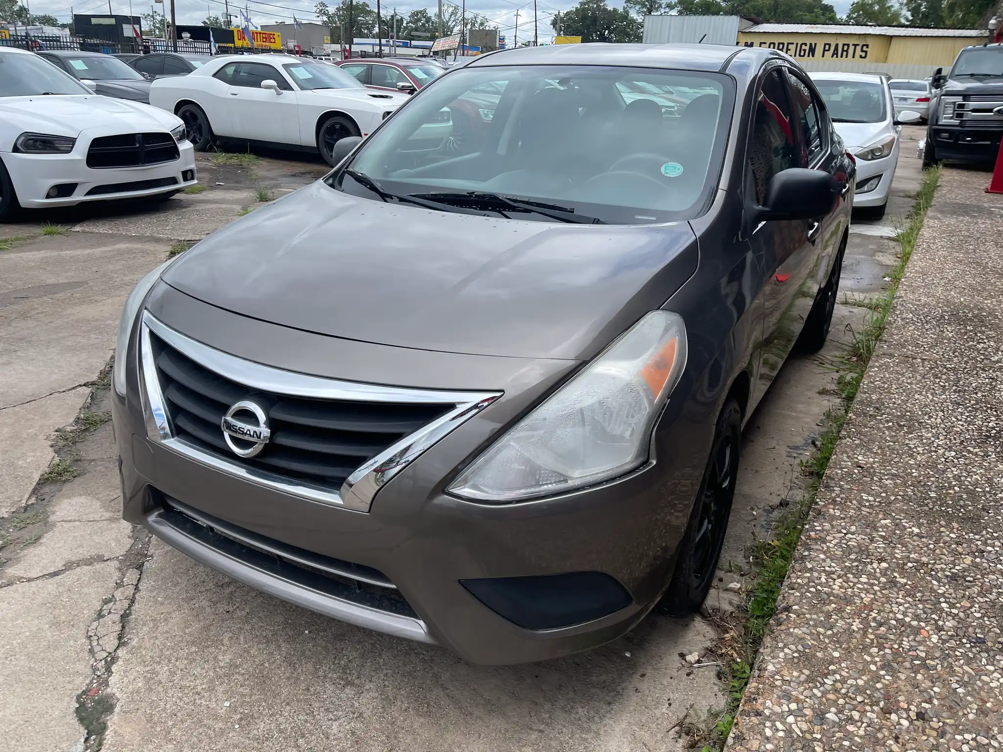 2015 Nissan Versa 1.6 S Plus CVT's photo