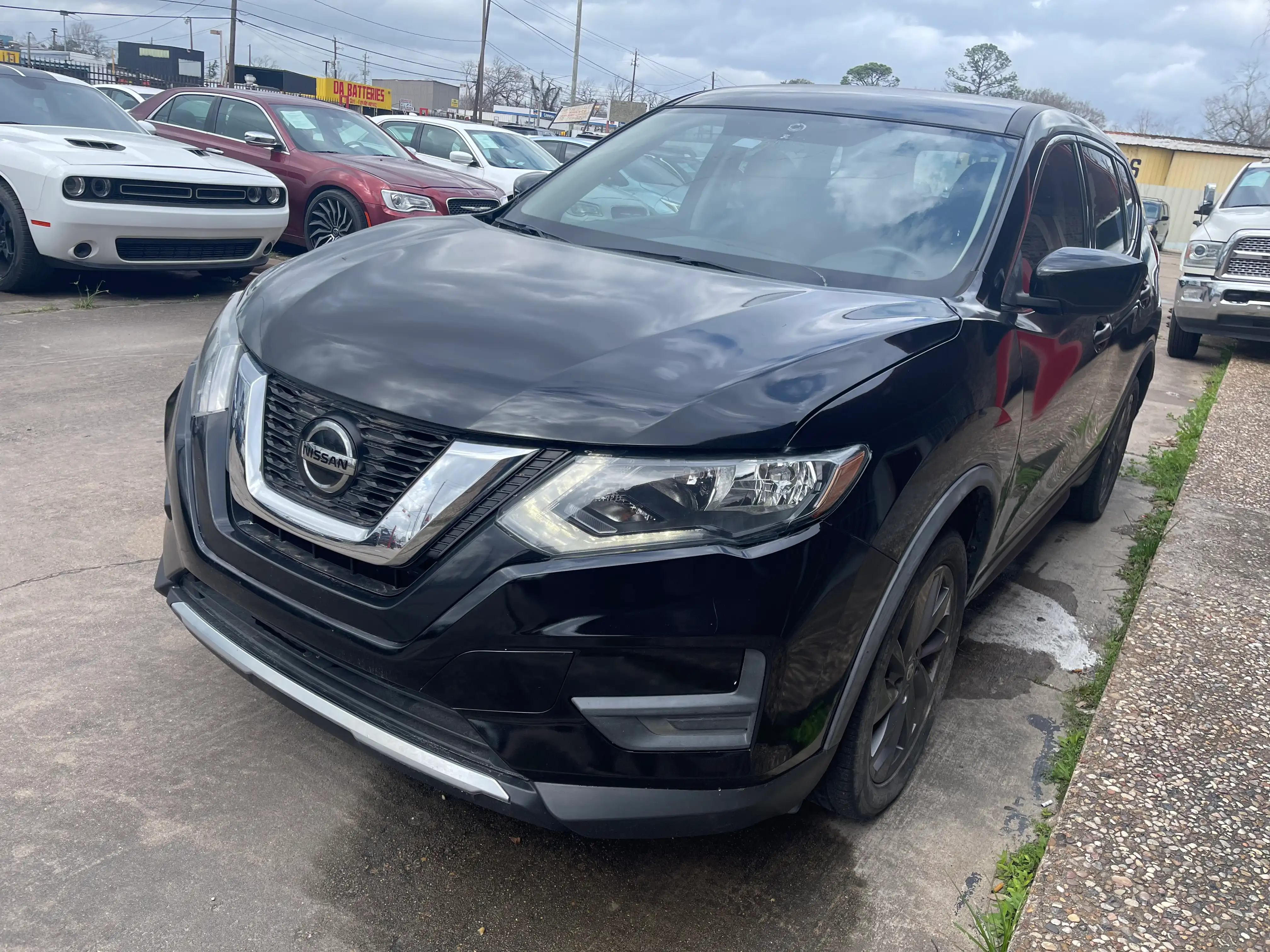 2017 Nissan Rogue S FWD's photo
