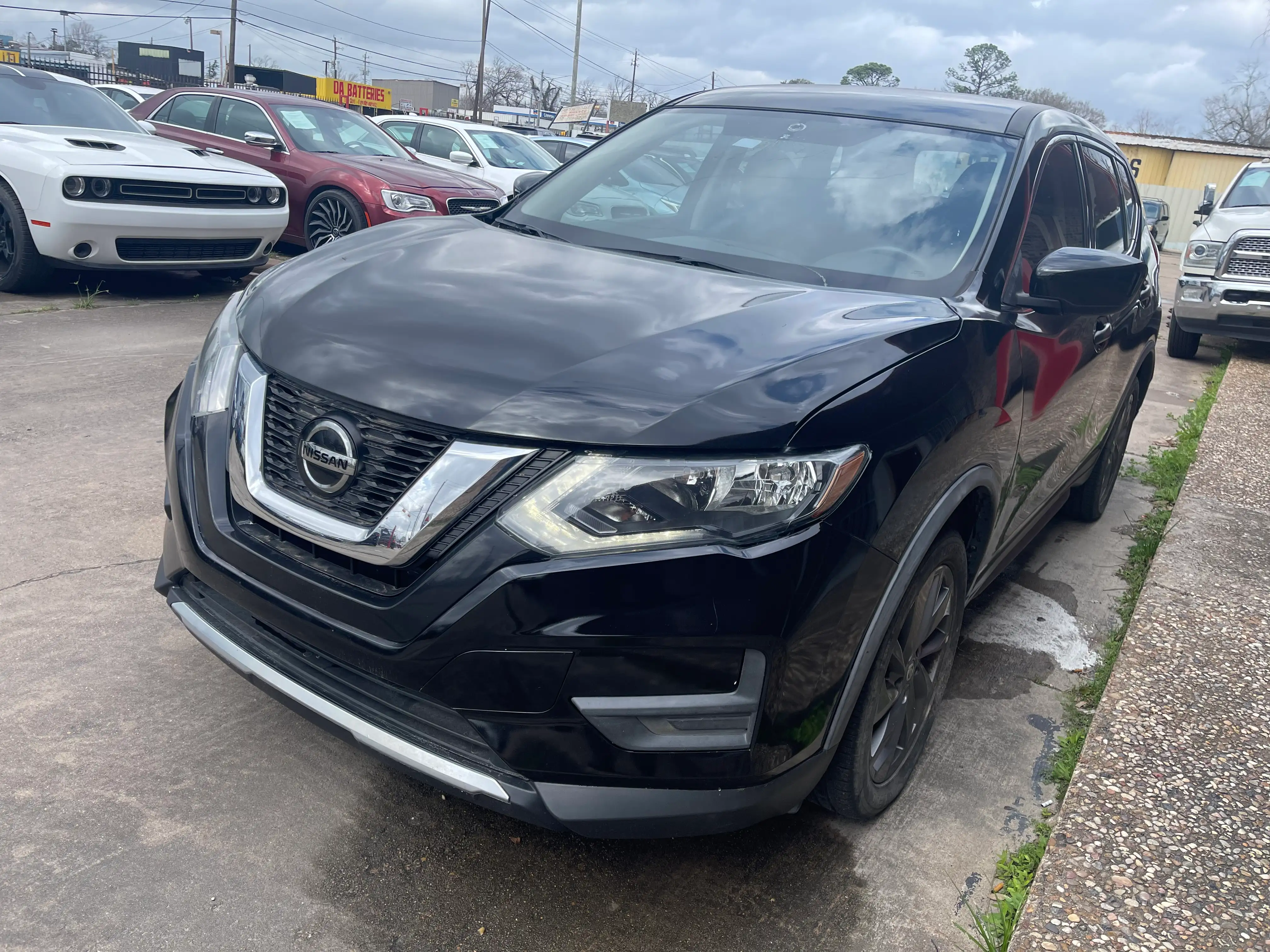 2017 Nissan Rogue S FWD's photo