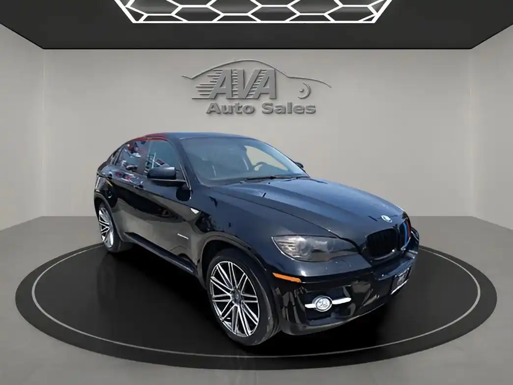 2010 BMW X6 xDrive35i's photo