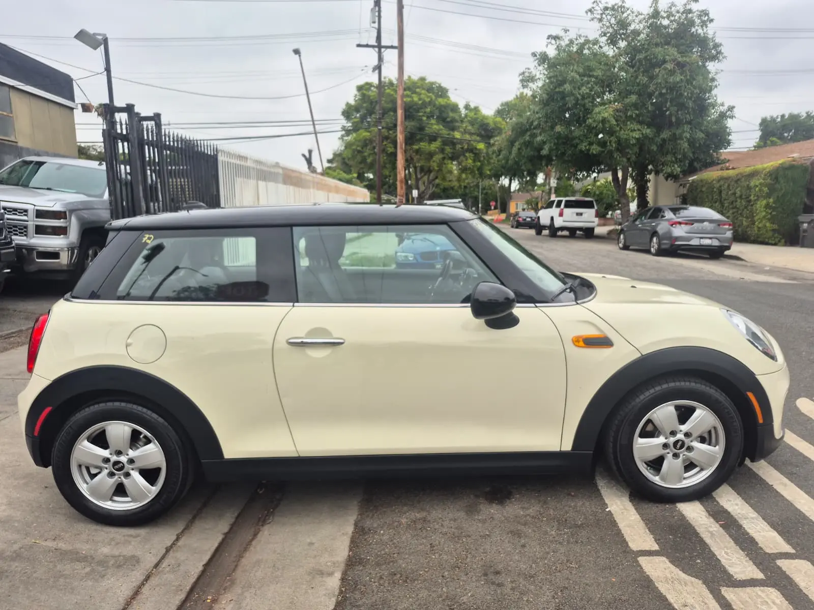 2014 MINI Hardtop Base photo 5